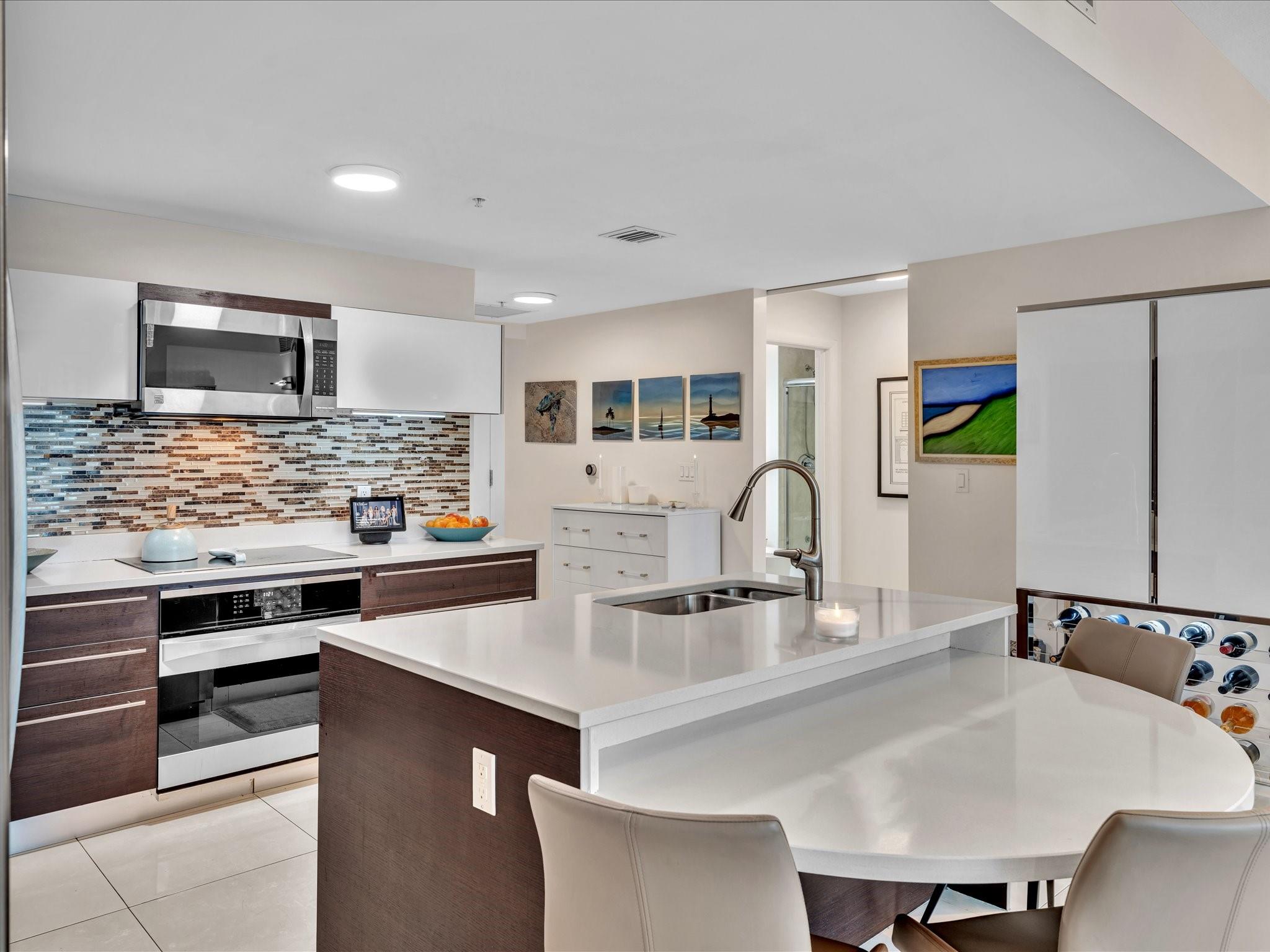 Quantum on the Bay - Residential