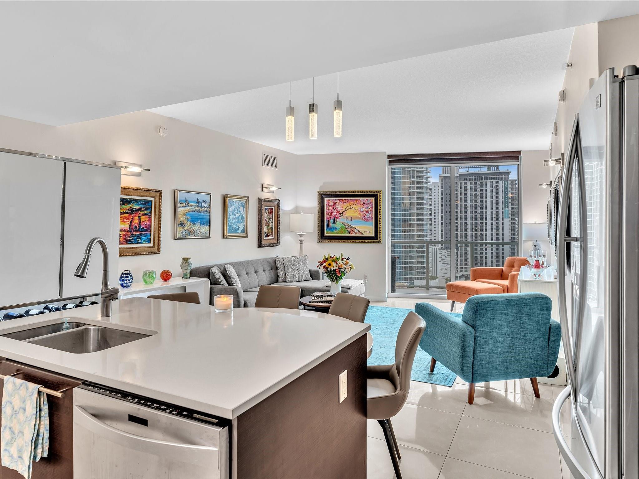 Quantum on the Bay - Residential