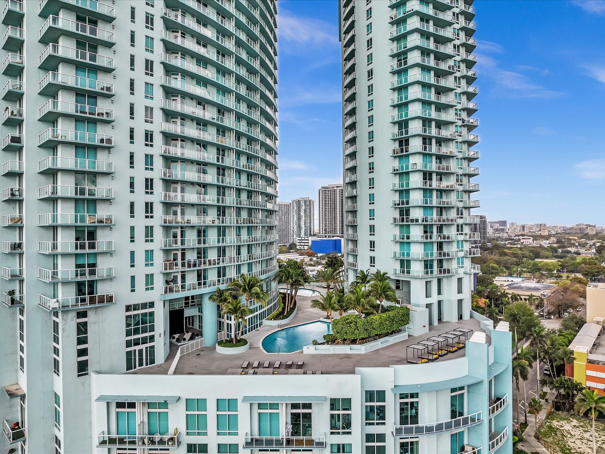 Quantum on the Bay - Residential