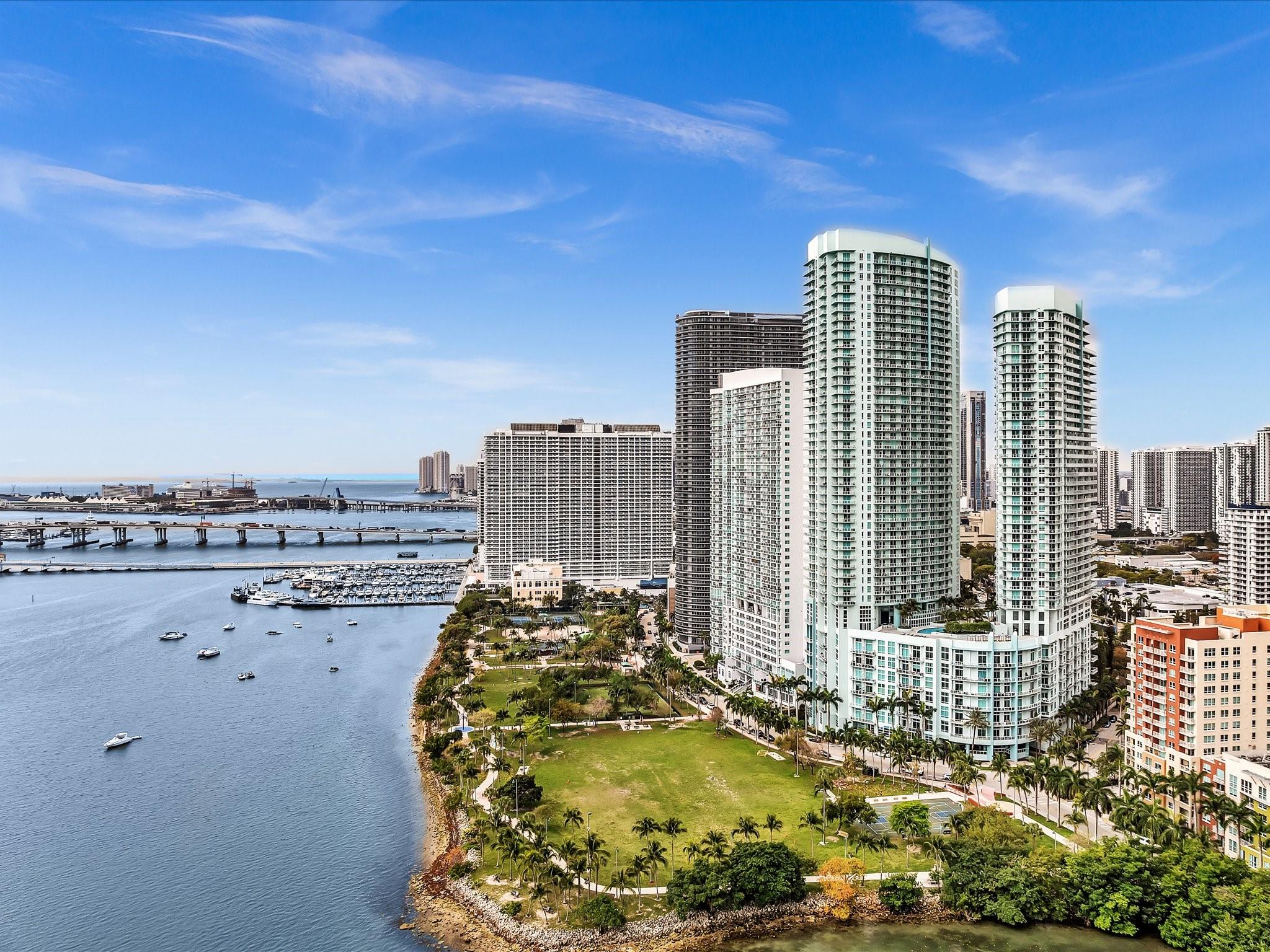 Quantum on the Bay - Residential