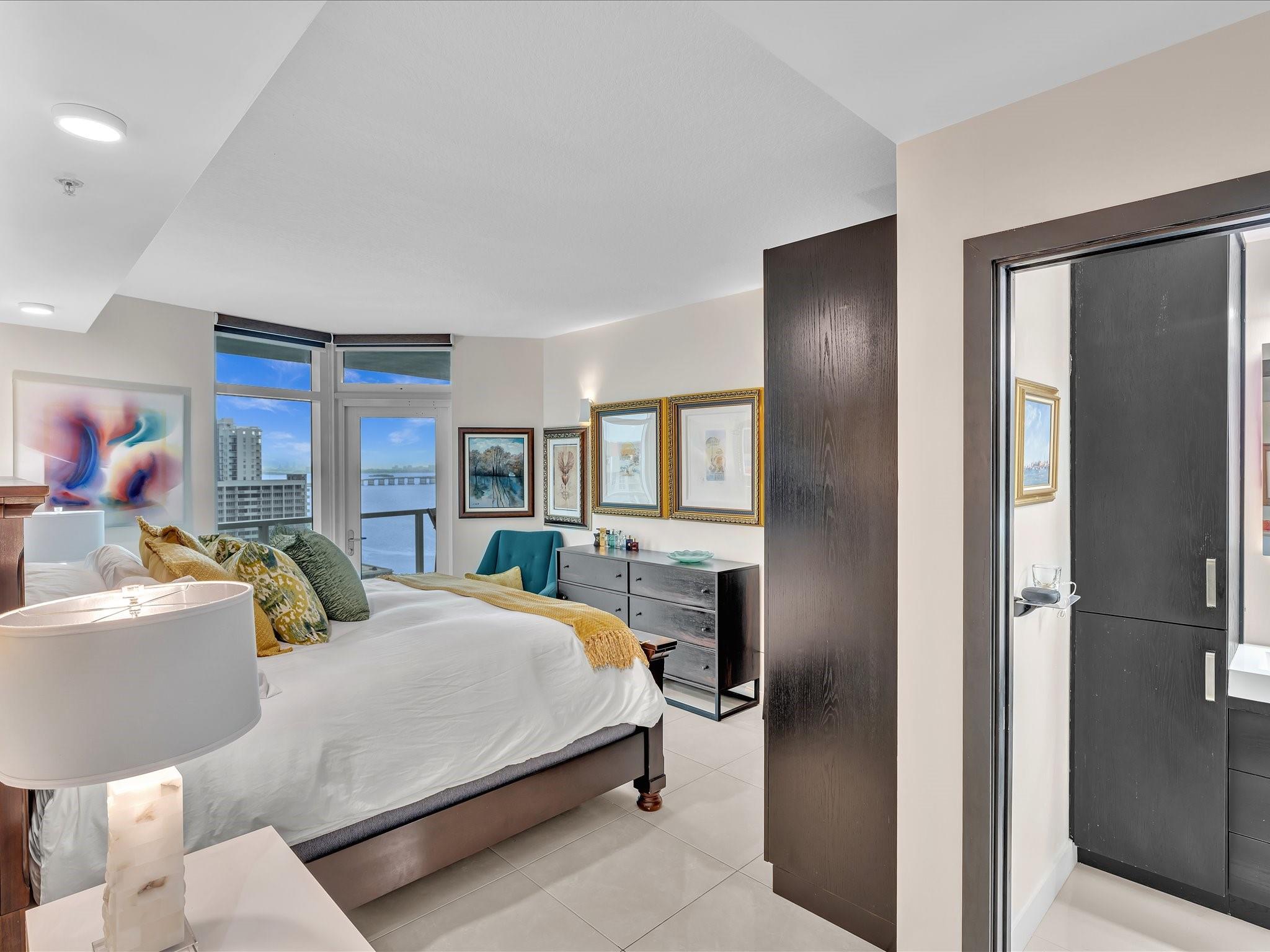 Quantum on the Bay - Residential