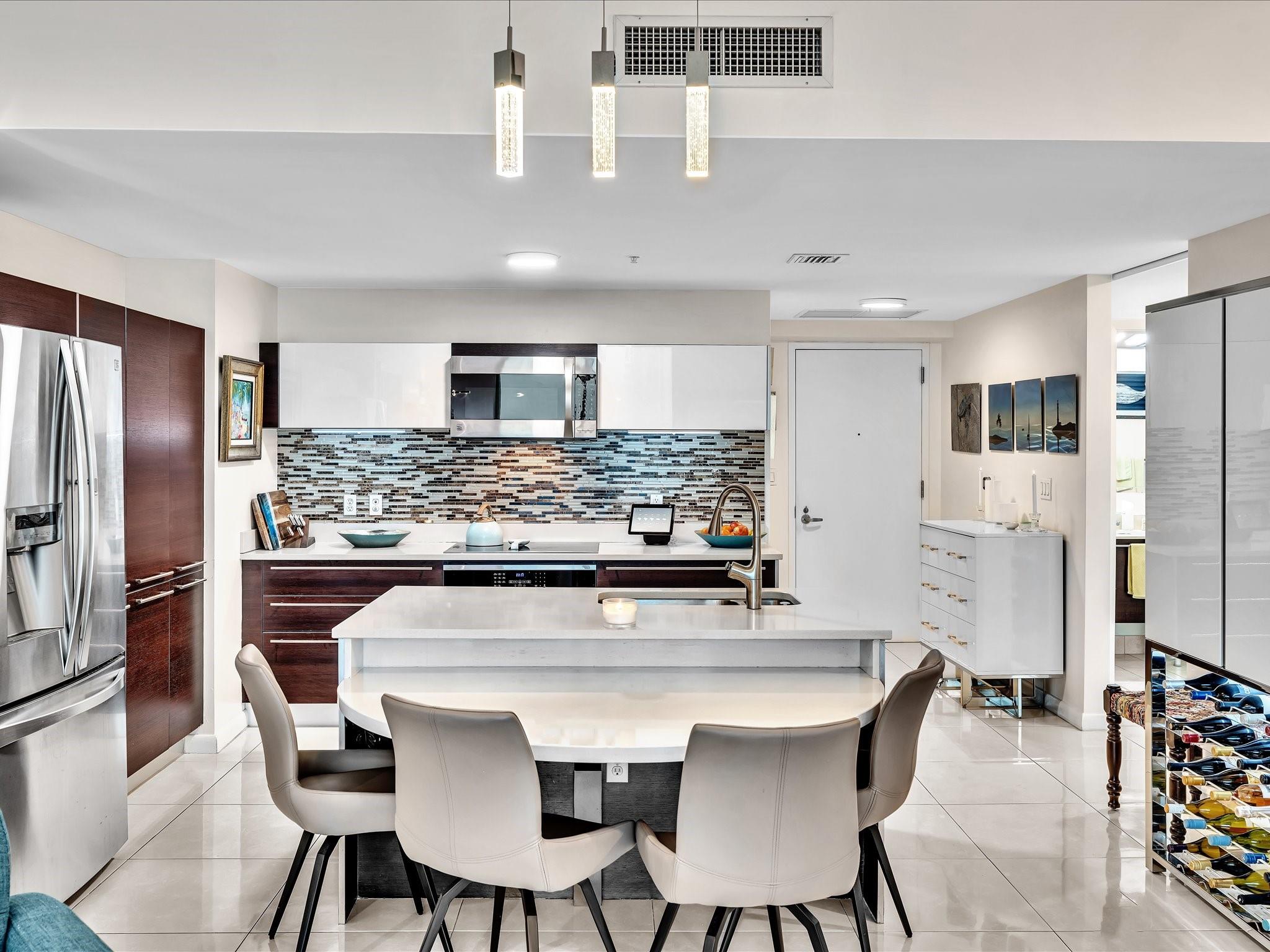 Quantum on the Bay - Residential