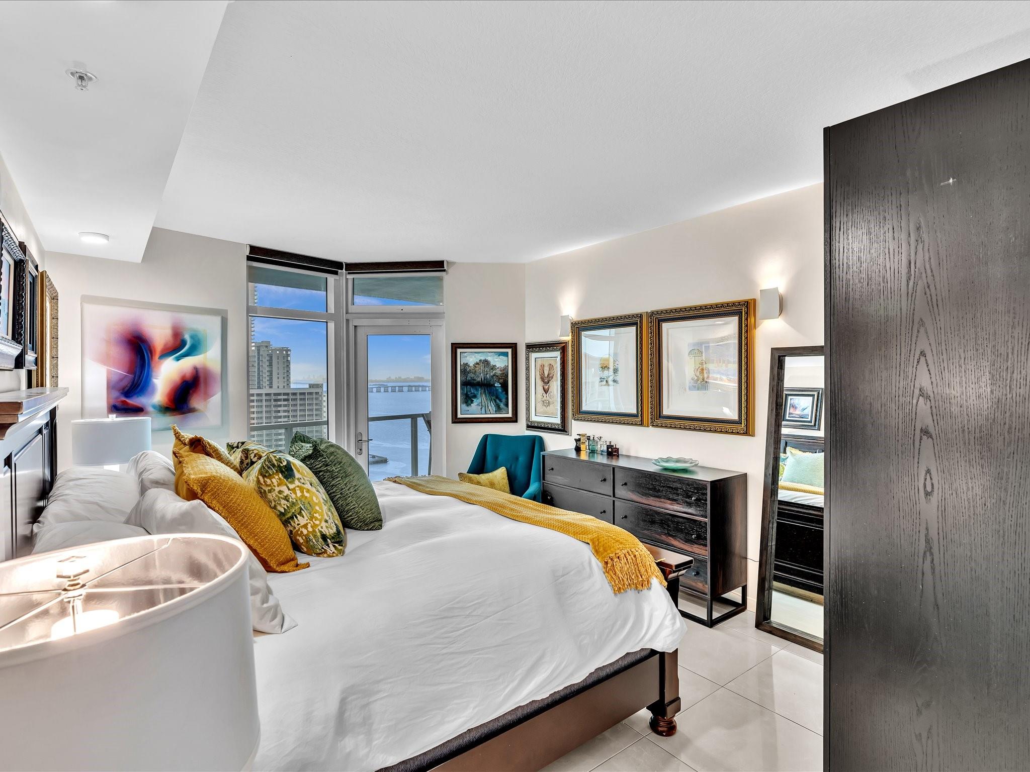 Quantum on the Bay - Residential