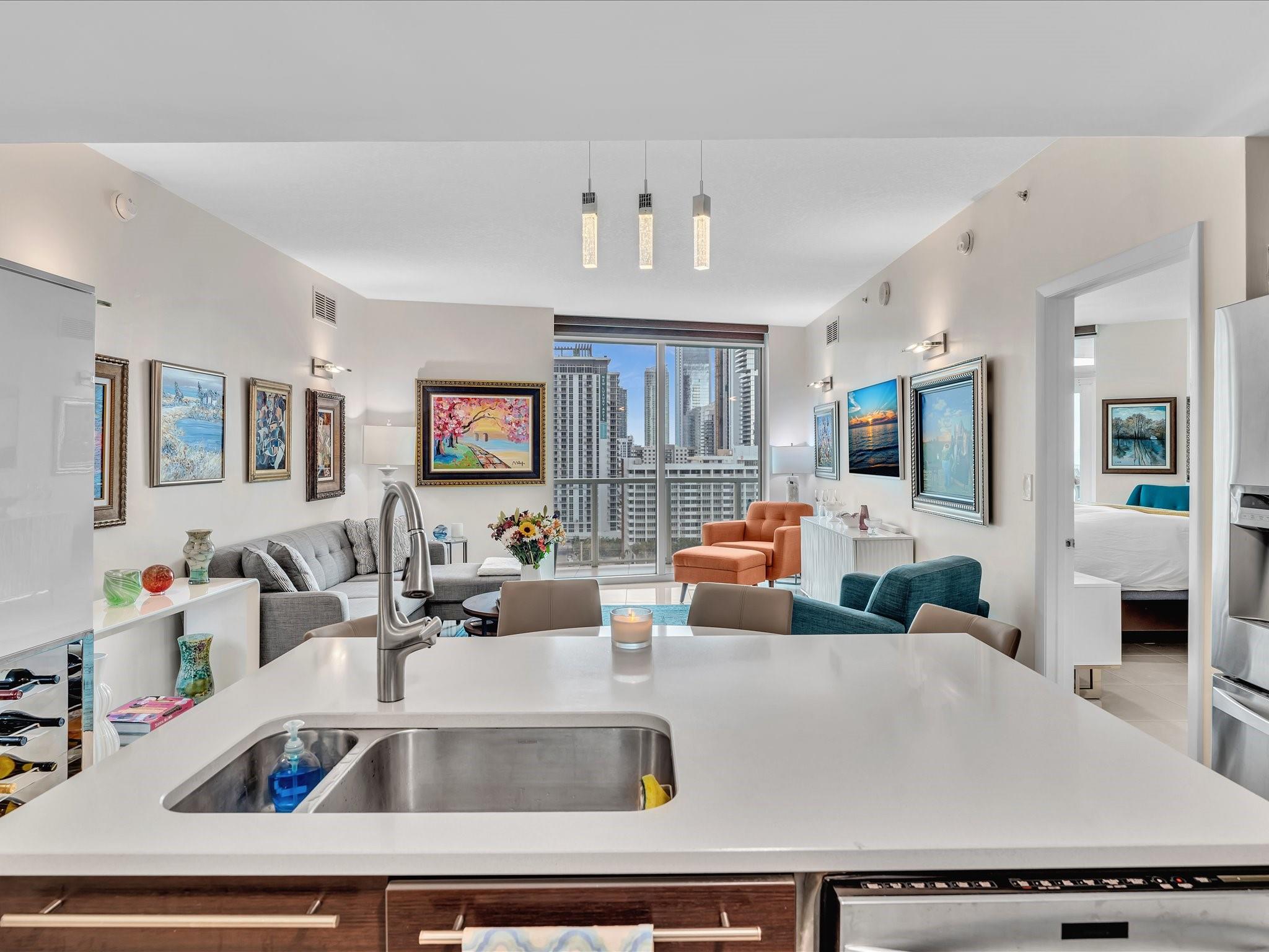Quantum on the Bay - Residential