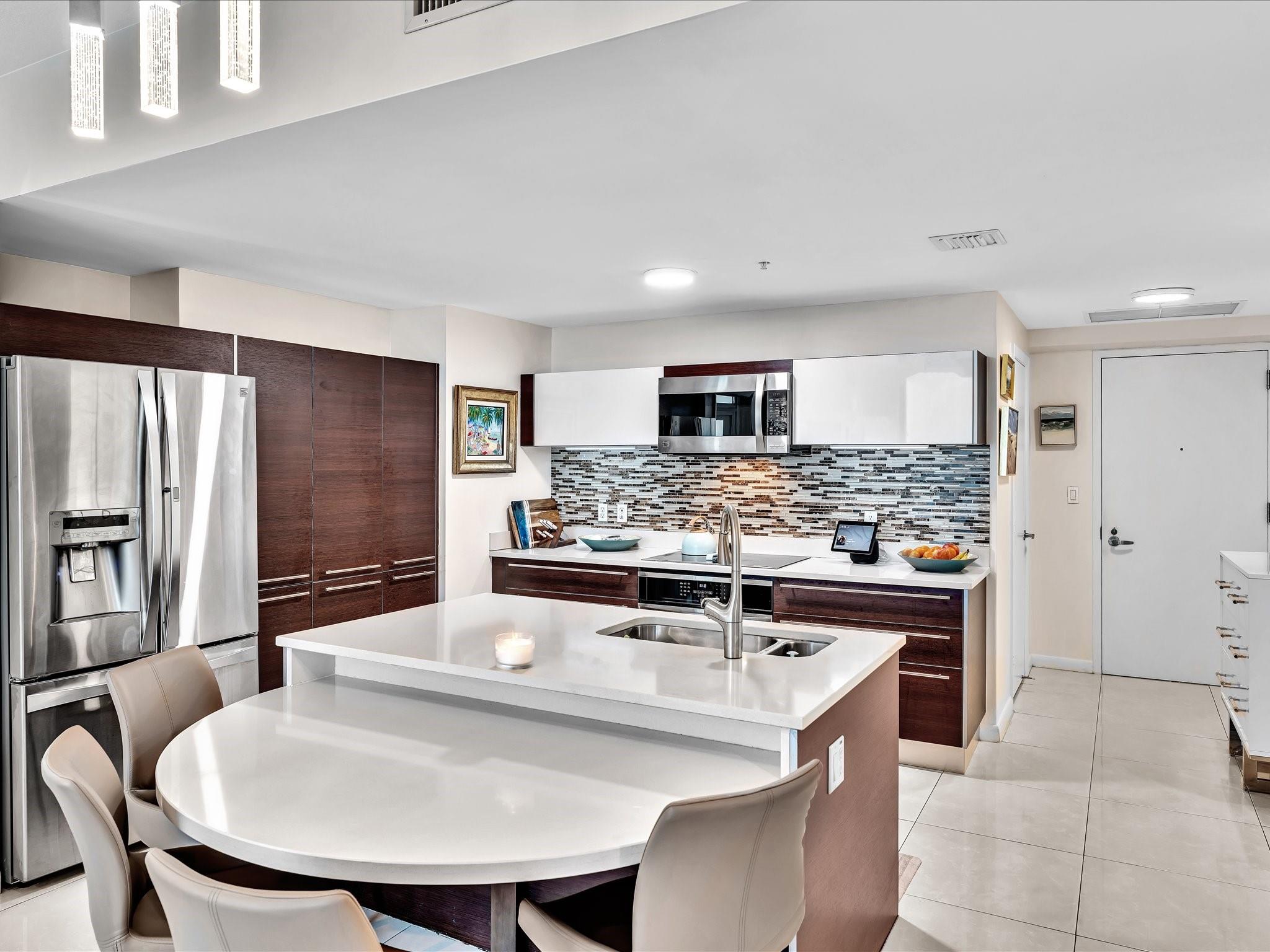 1900 N Bayshore Dr 1504