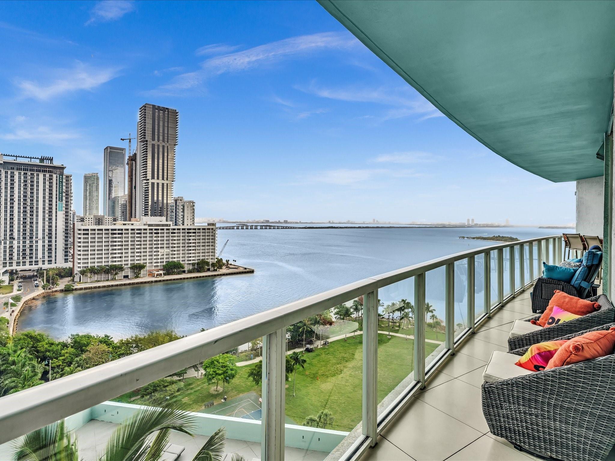 Quantum on the Bay - Residential