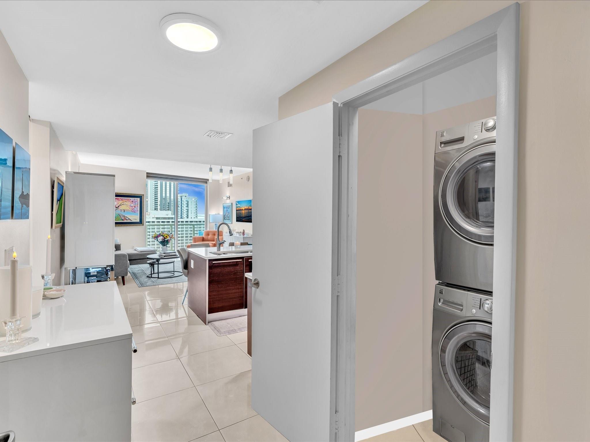 Quantum on the Bay - Residential