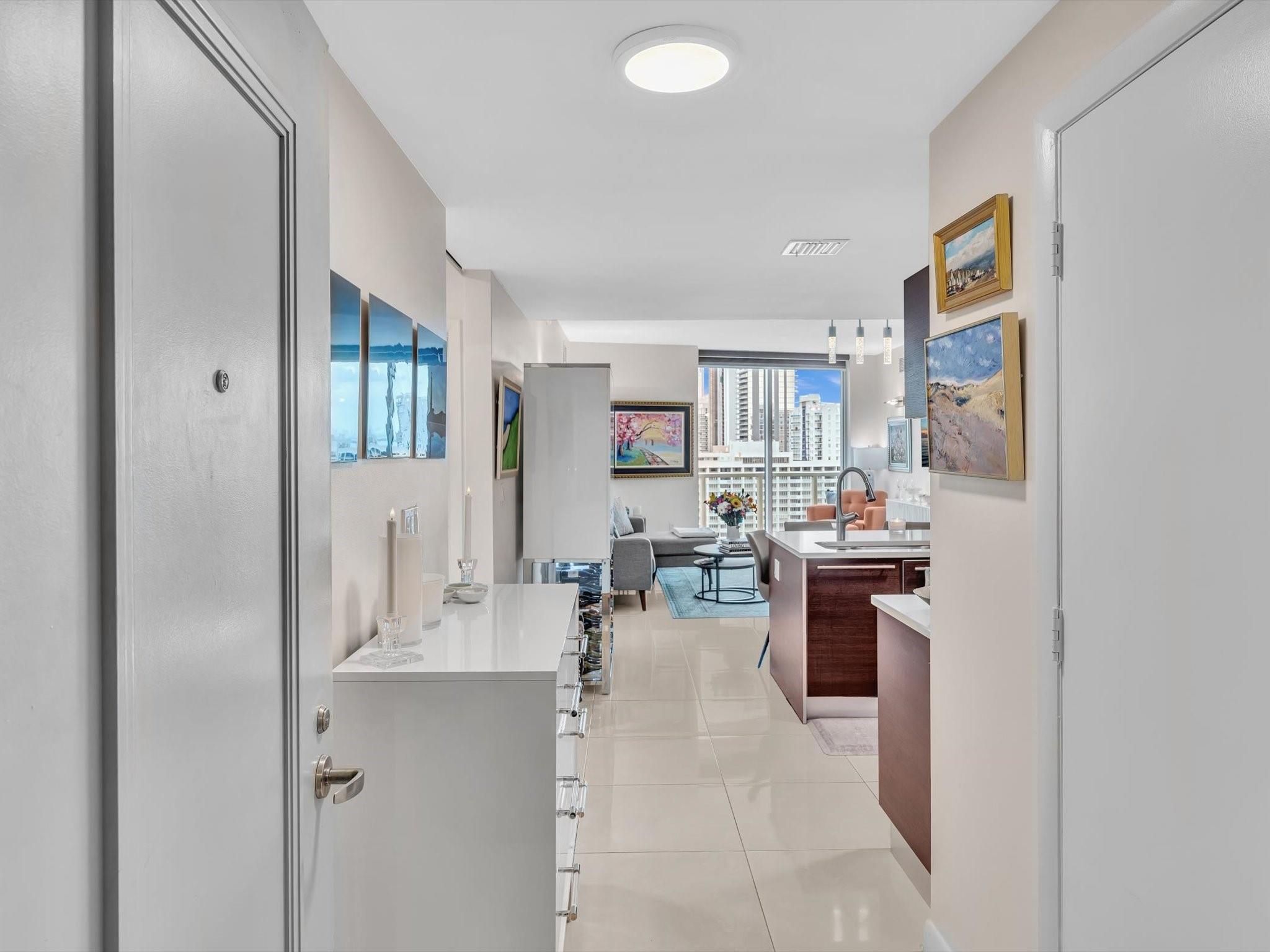 Quantum on the Bay - Residential