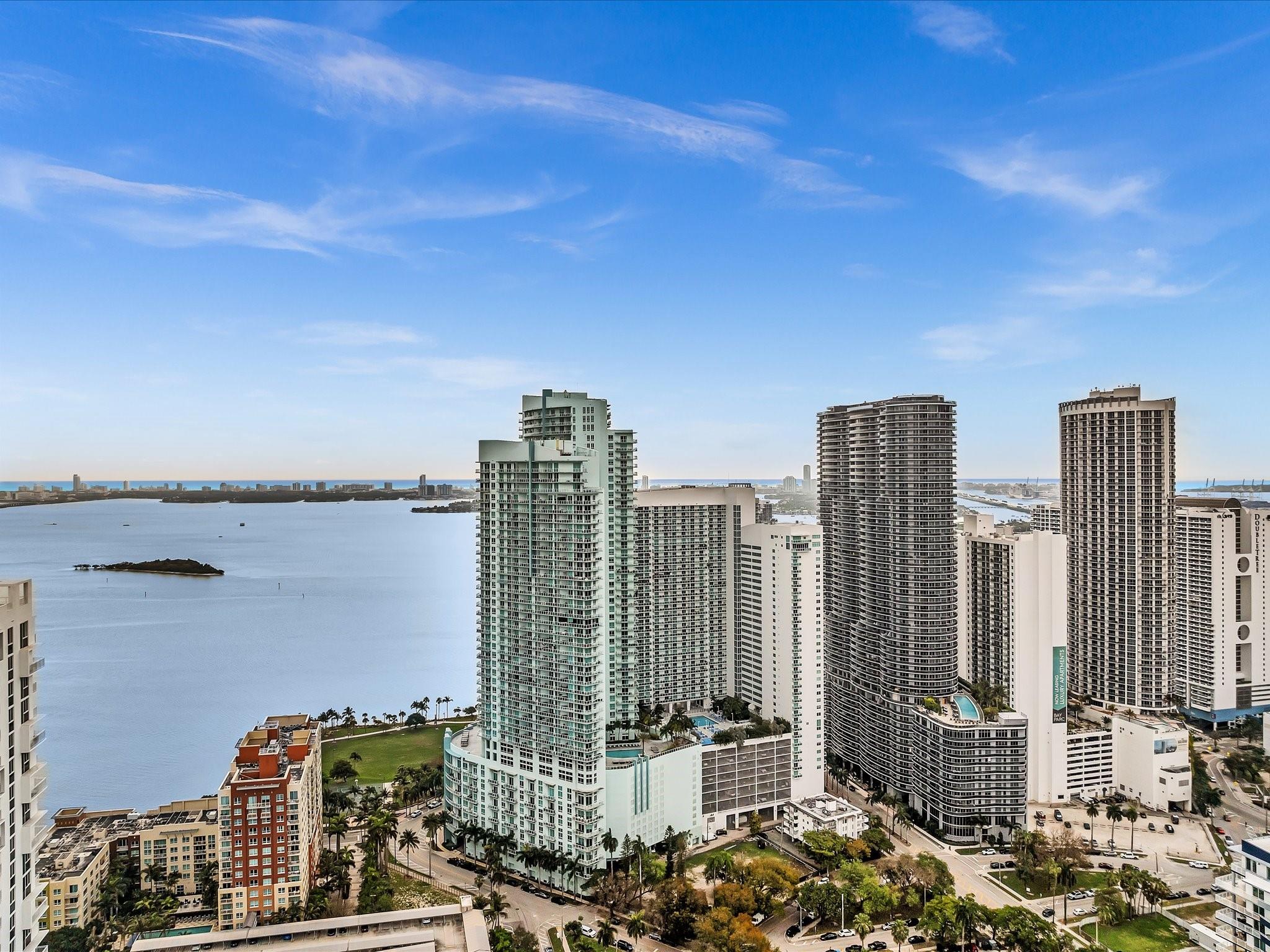 Quantum on the Bay - Residential