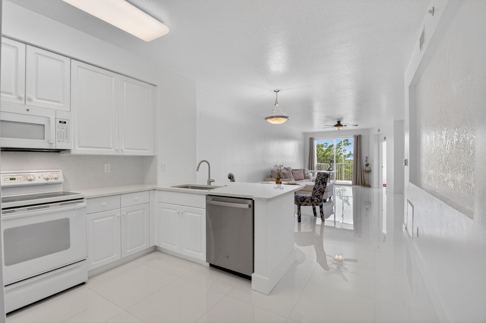 CORONADO AT BOCA RATON CONDO - Residential