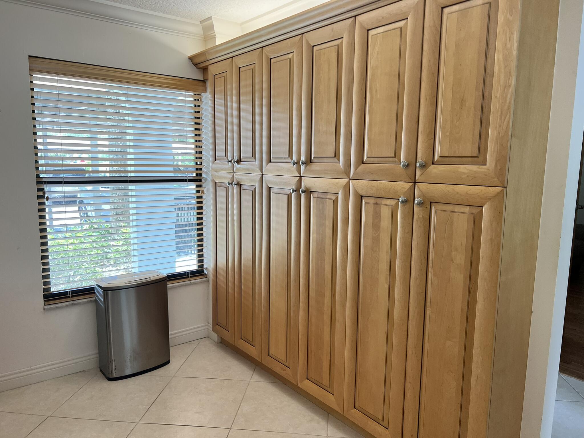 HILLSBORO LANDINGS CONDO NO ONE - Residential