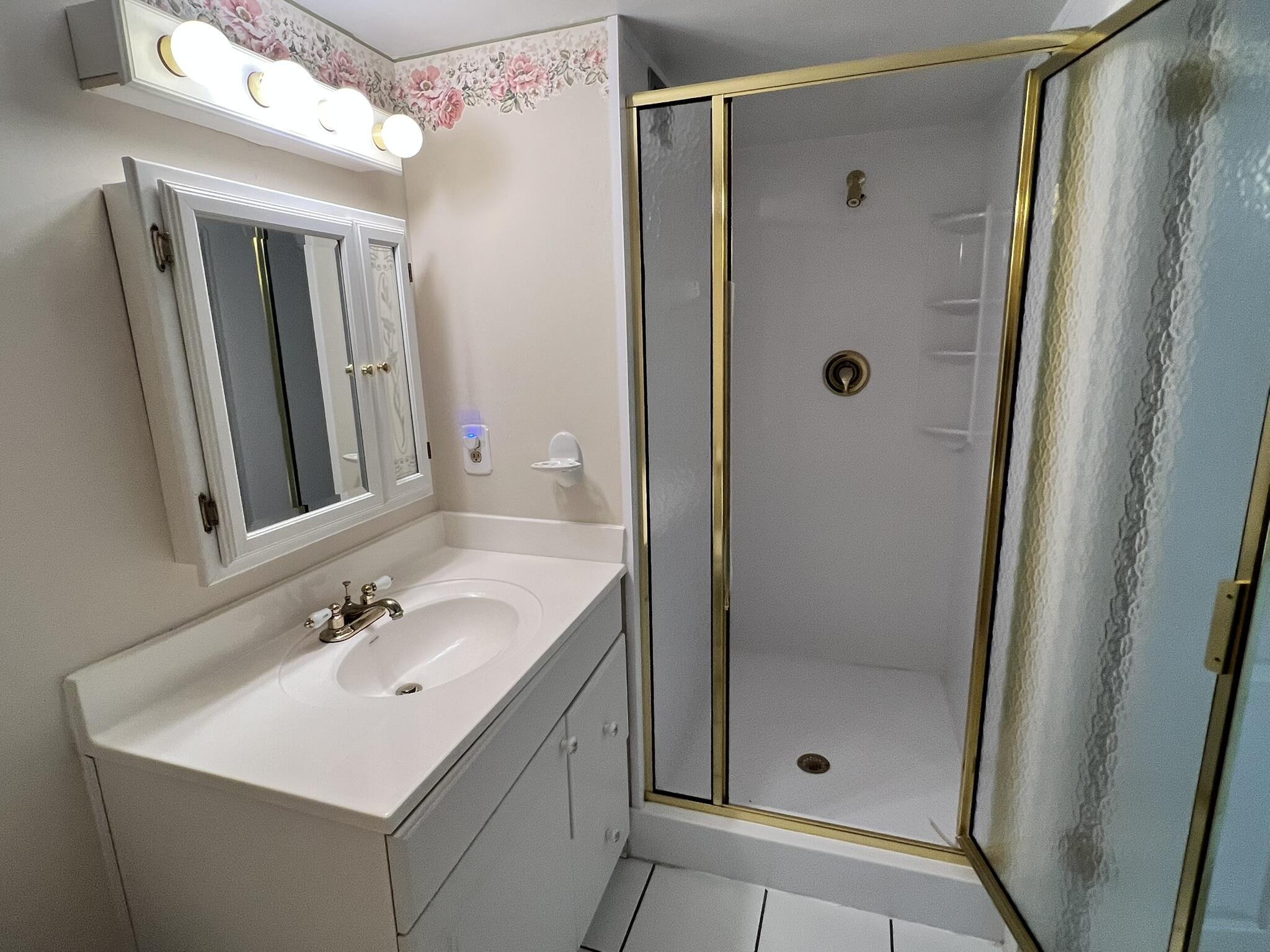 HILLSBORO LANDINGS CONDO NO ONE - Residential