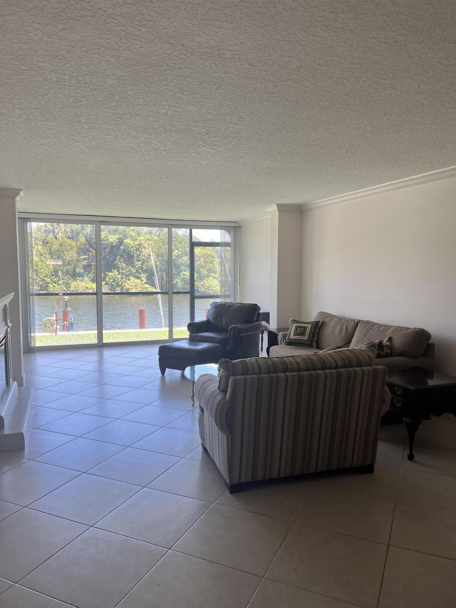 HILLSBORO LANDINGS CONDO NO ONE - Residential