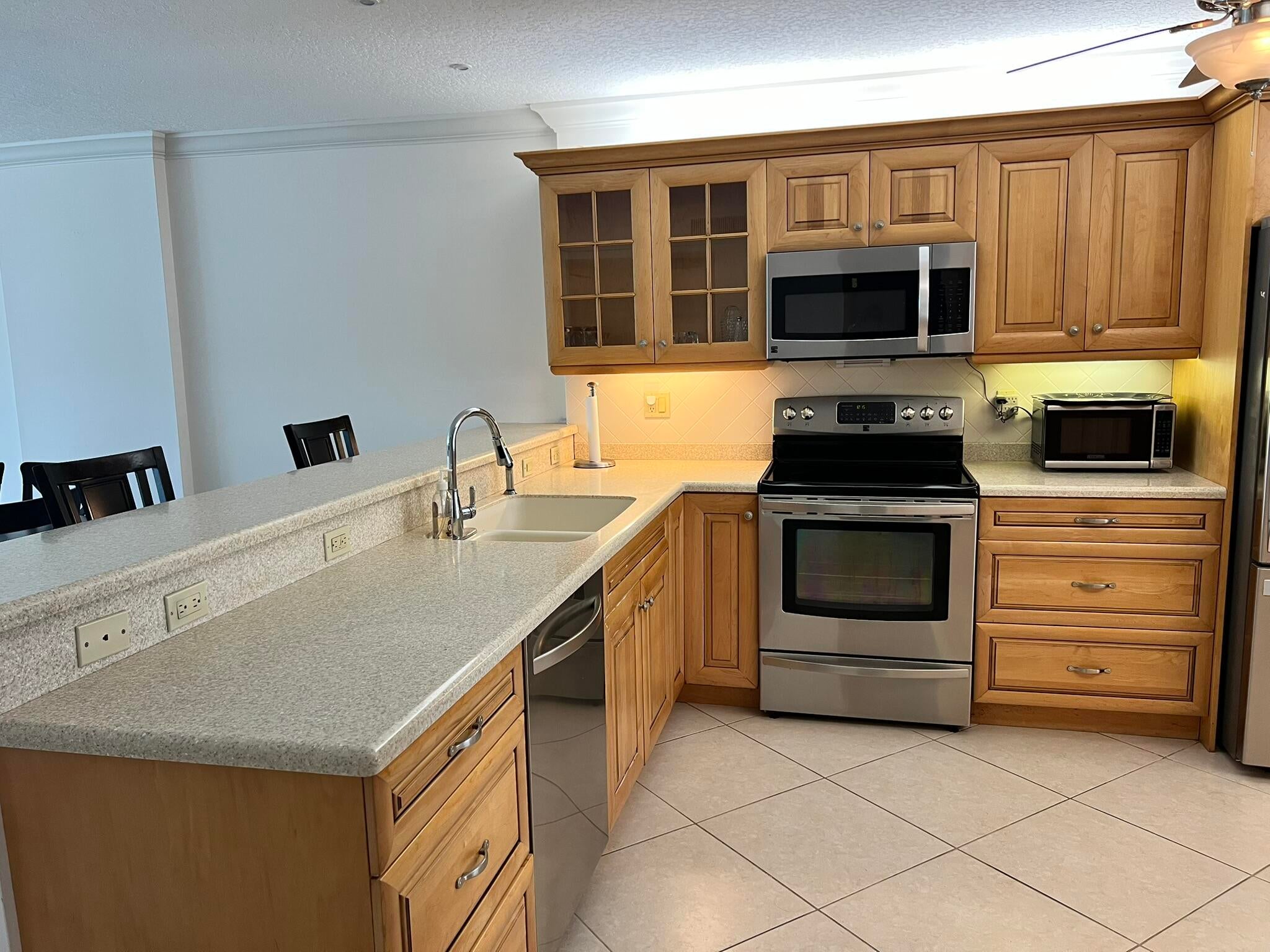 HILLSBORO LANDINGS CONDO NO ONE - Residential