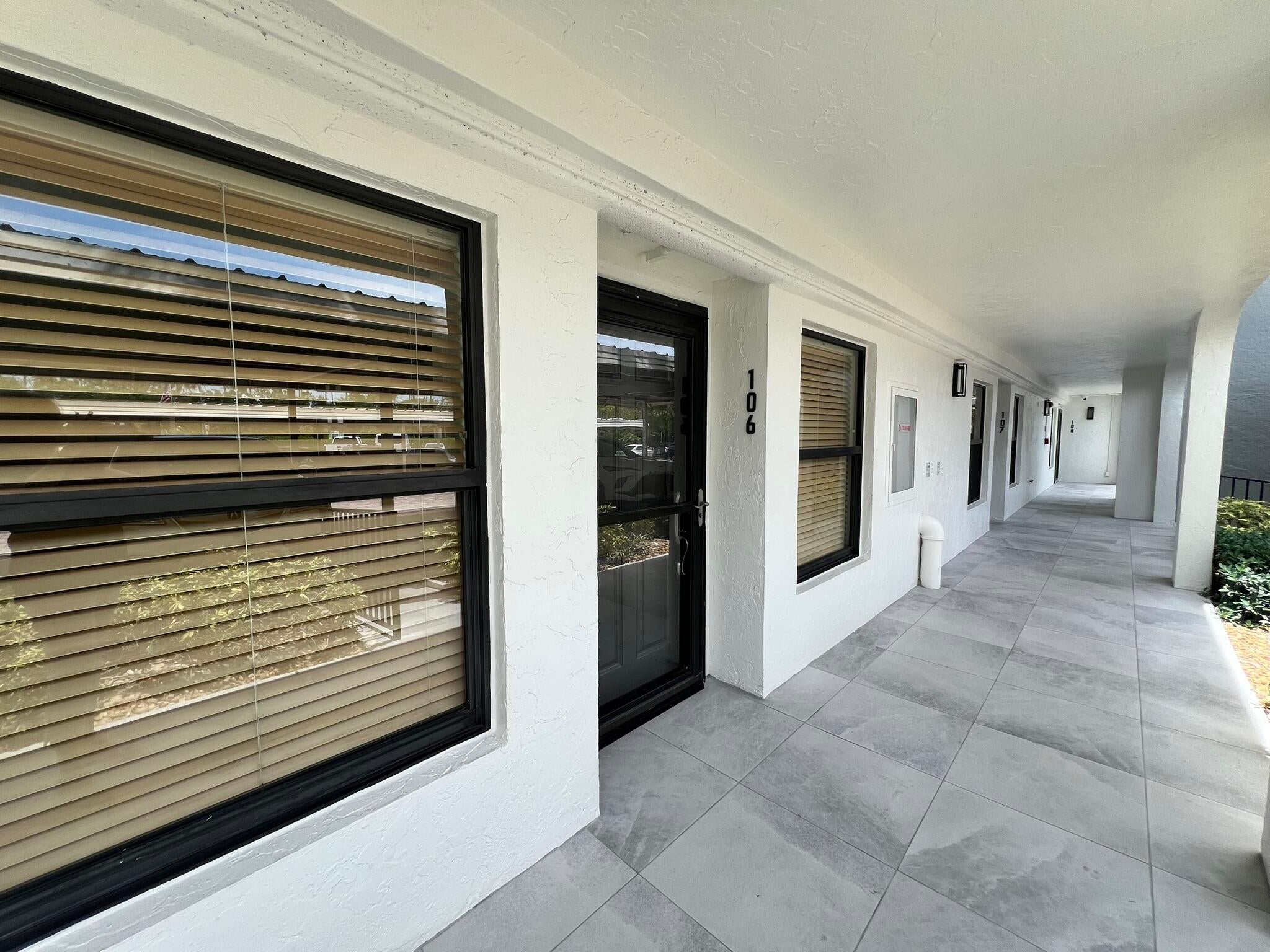 HILLSBORO LANDINGS CONDO NO ONE - Residential