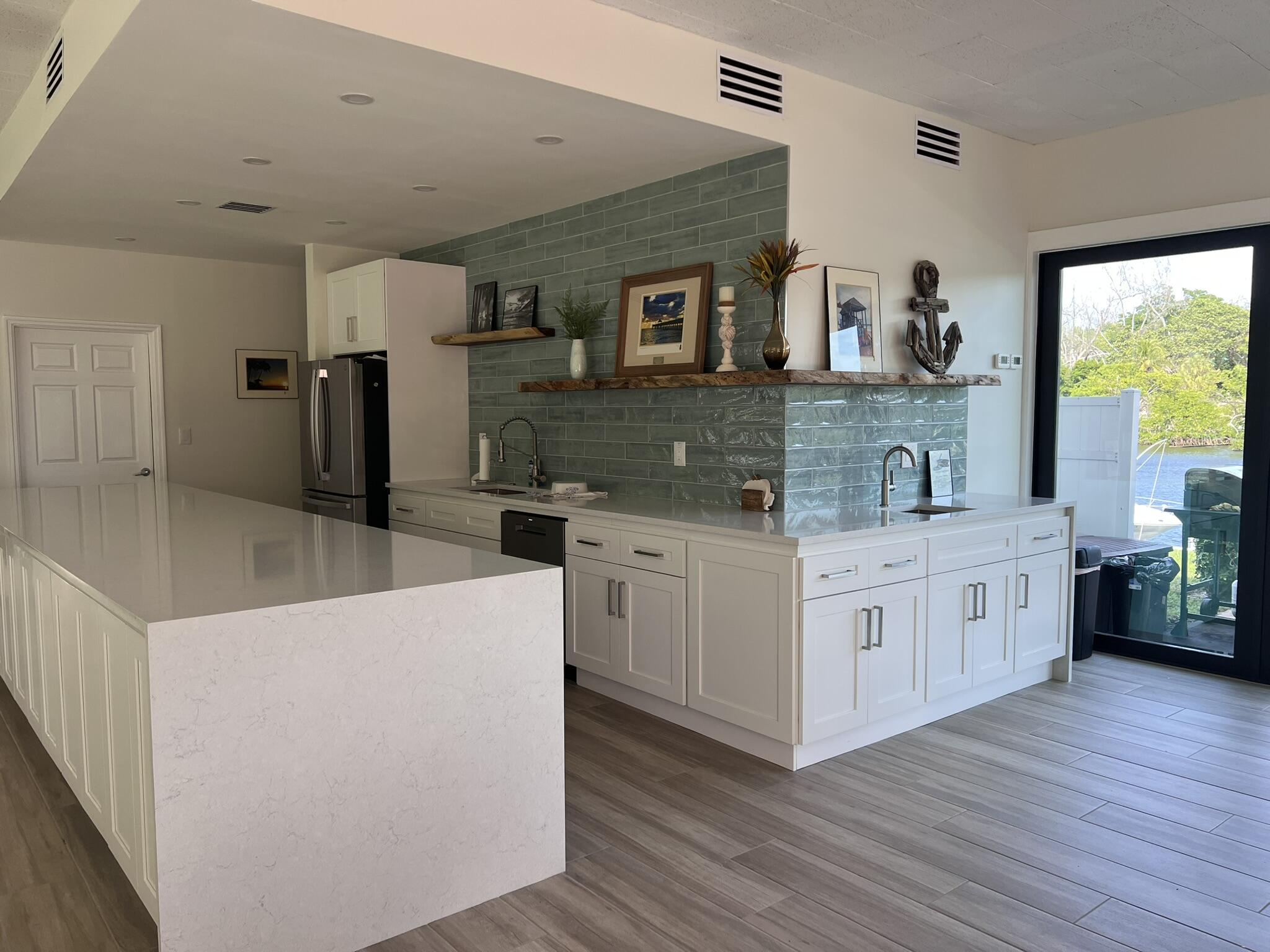HILLSBORO LANDINGS CONDO NO ONE - Residential