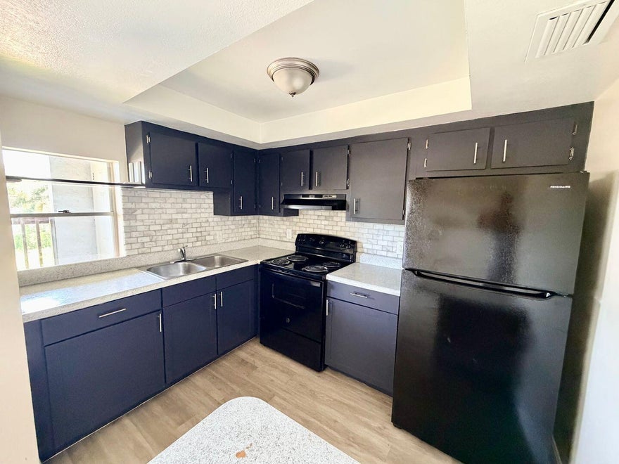 2 Bedroom 2 Bath unit in Lake Worth, Florida. Master bedroom has nice walk-in closet and private bath with shower. Freshly painted, newer appliances, in unit laundry and private balcony. Water and trash is included in the rent. Property is located off 10th Ave with walking distance to bus stop, Walmart, and other shops. Rapid approval process can get you moved in quickly.