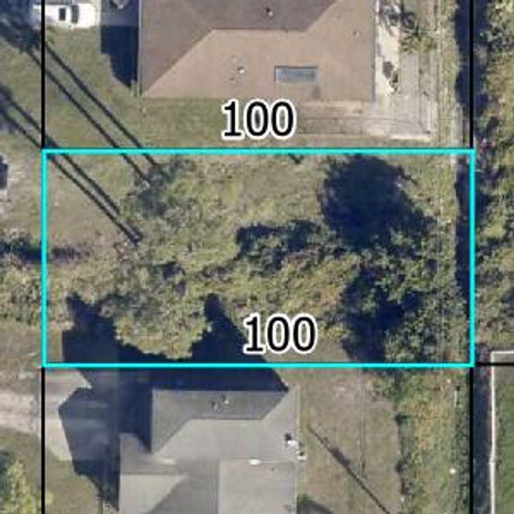 Photo of 1280 12th Avenue SW, Vero Beach, FL 32962 (MLS # R11168143)