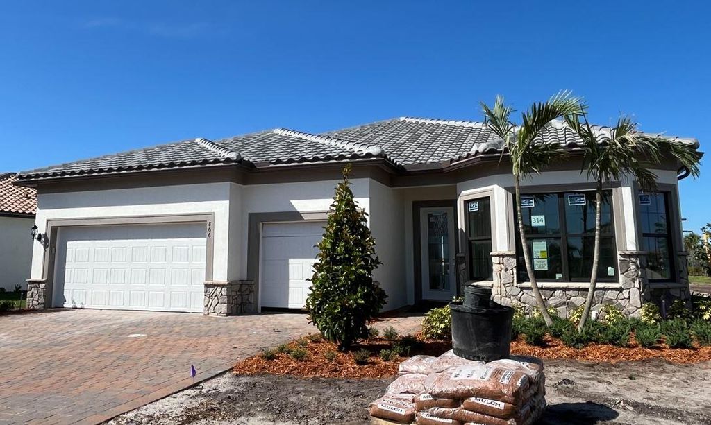 Photo of 866 SE Courances Drive #314, Port Saint Lucie, FL 34984 (MLS # R10989695)