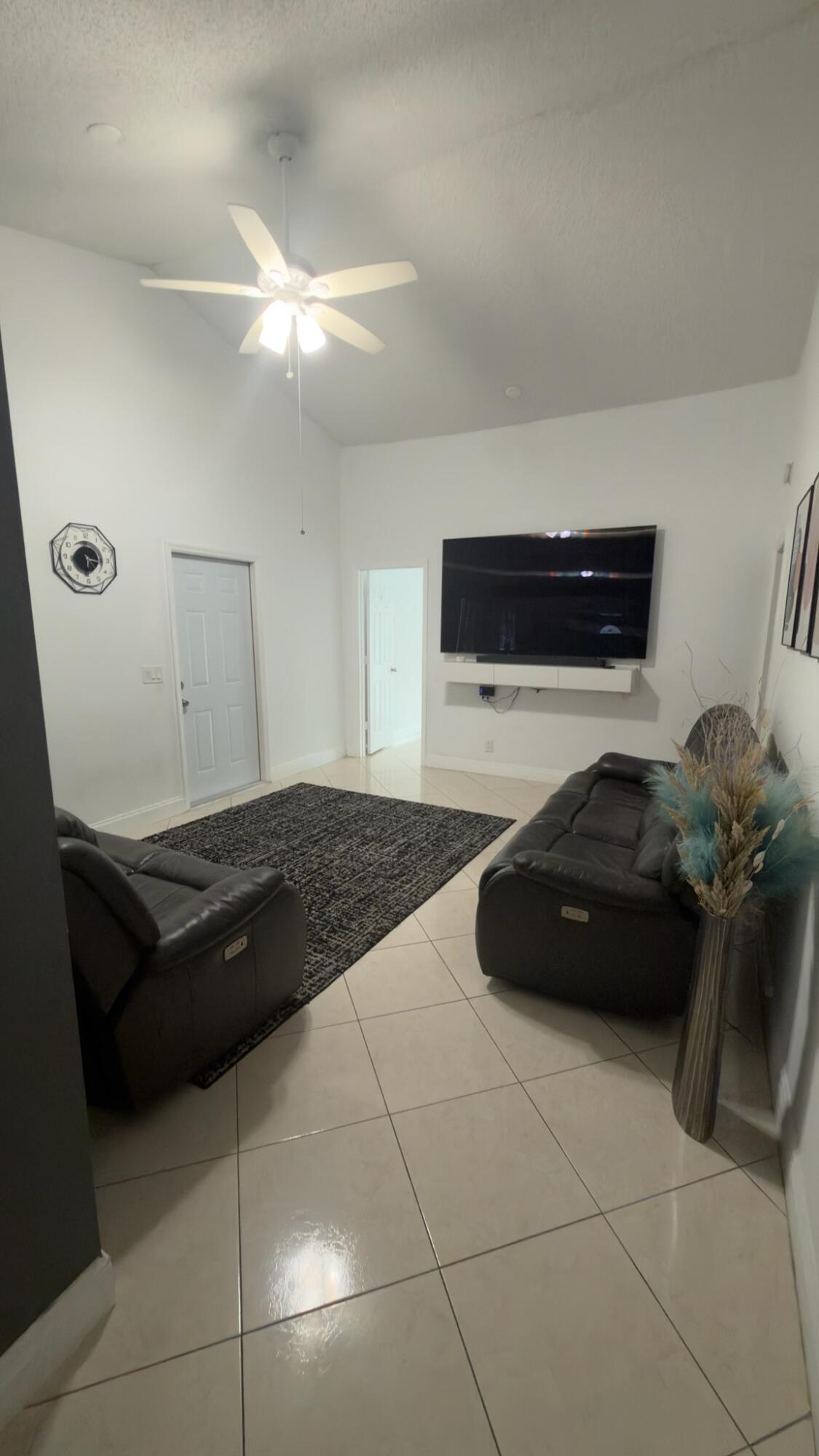 ROYAL FOREST TOWNHOUSES - Residential