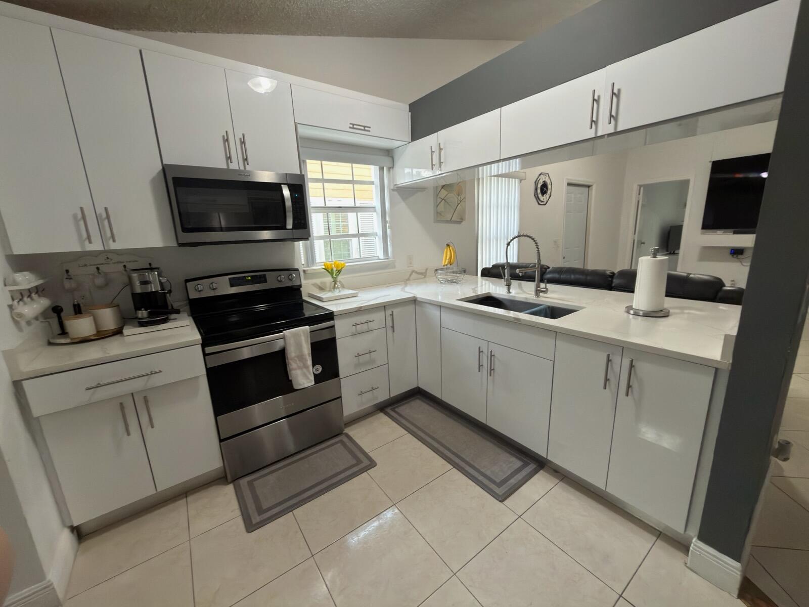 ROYAL FOREST TOWNHOUSES - Residential