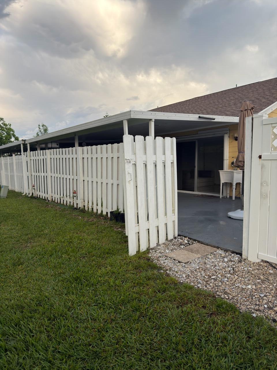 ROYAL FOREST TOWNHOUSES - Residential