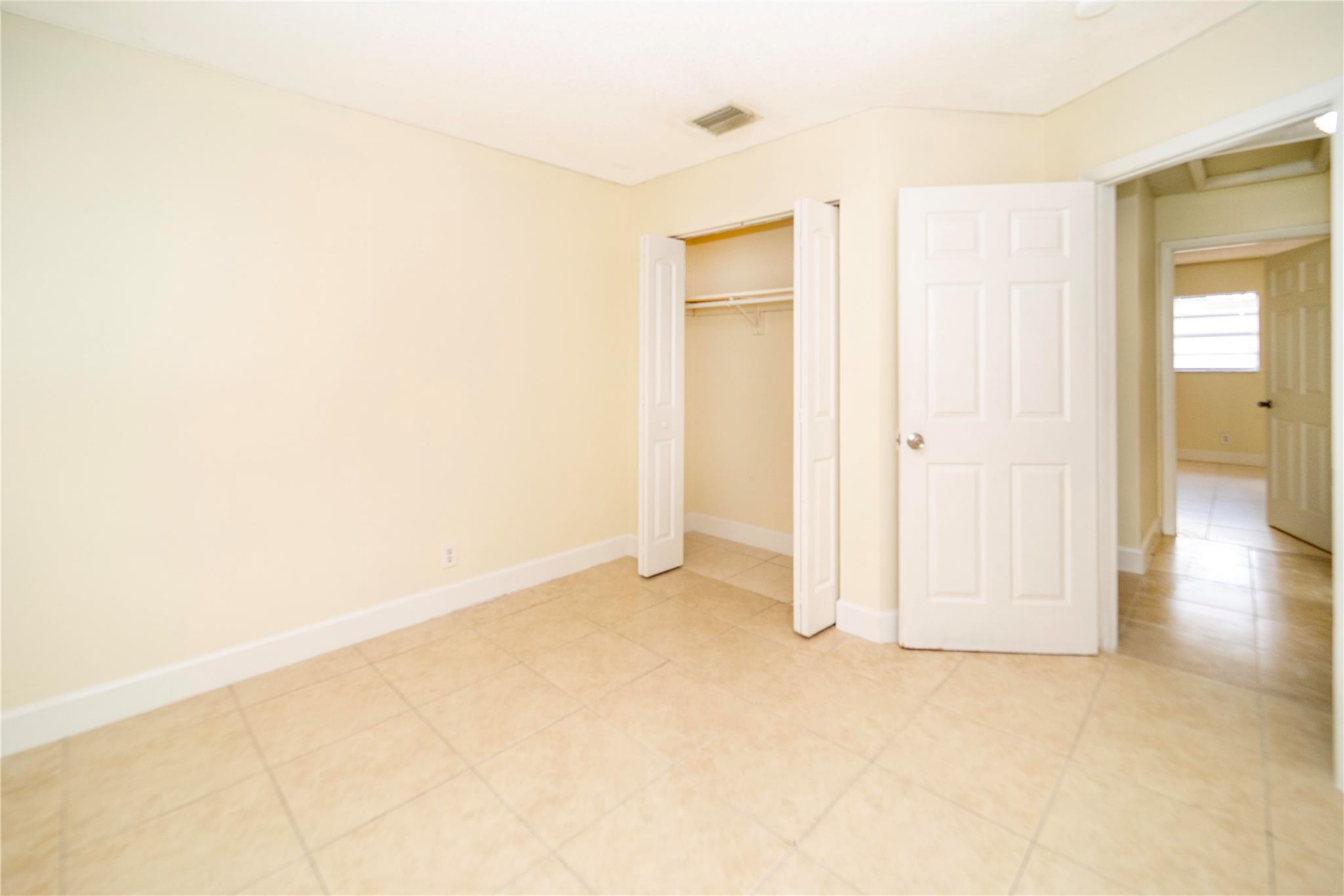 Castlewood 71-37 B - Residential Income