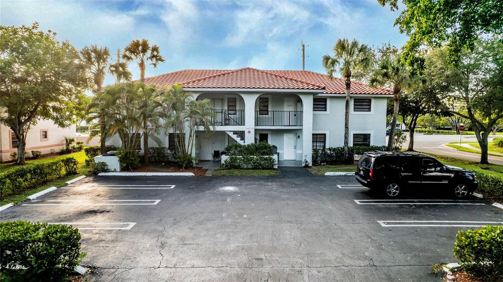 Photo of 3600 NW 116th Terrace, Coral Springs, FL 33065 (MLS # F10531372)
