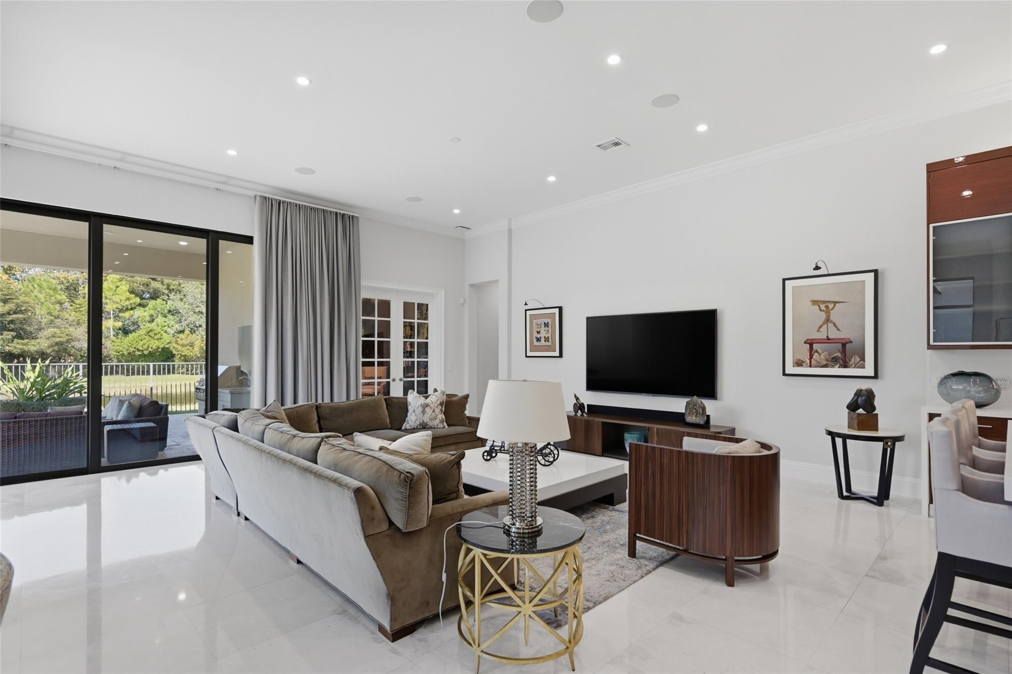 7 Bridges - Residential