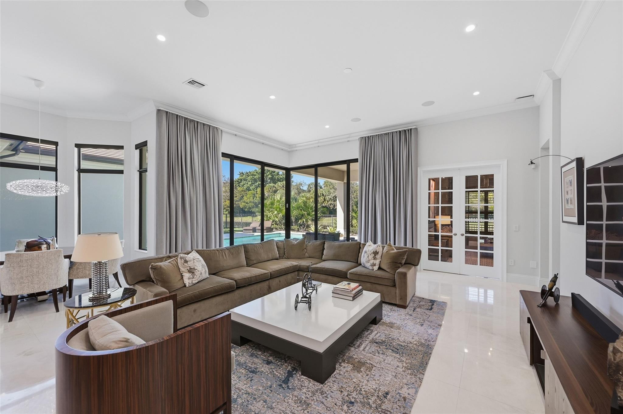 7 Bridges - Residential