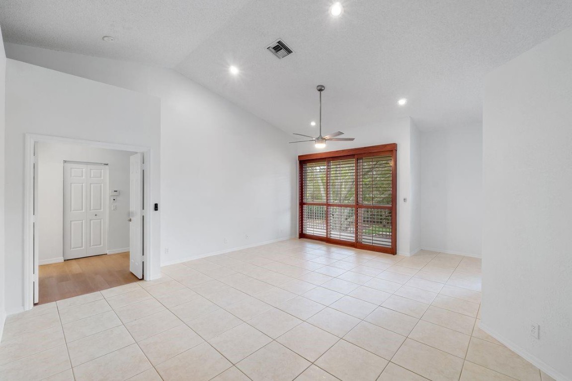 STEEPLECHASE EAGLE TRACE - Residential