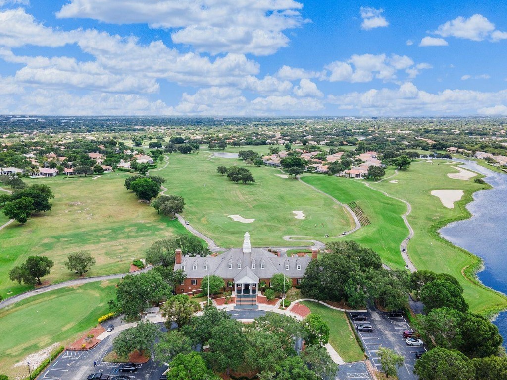 STEEPLECHASE EAGLE TRACE - Residential