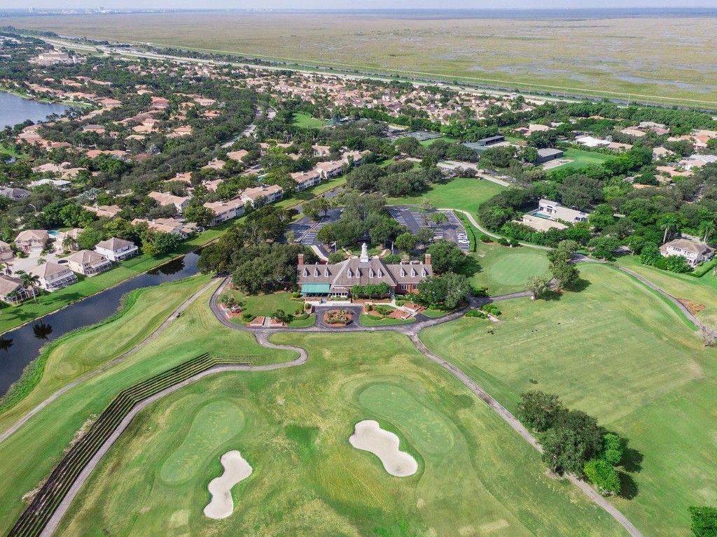 STEEPLECHASE EAGLE TRACE - Residential