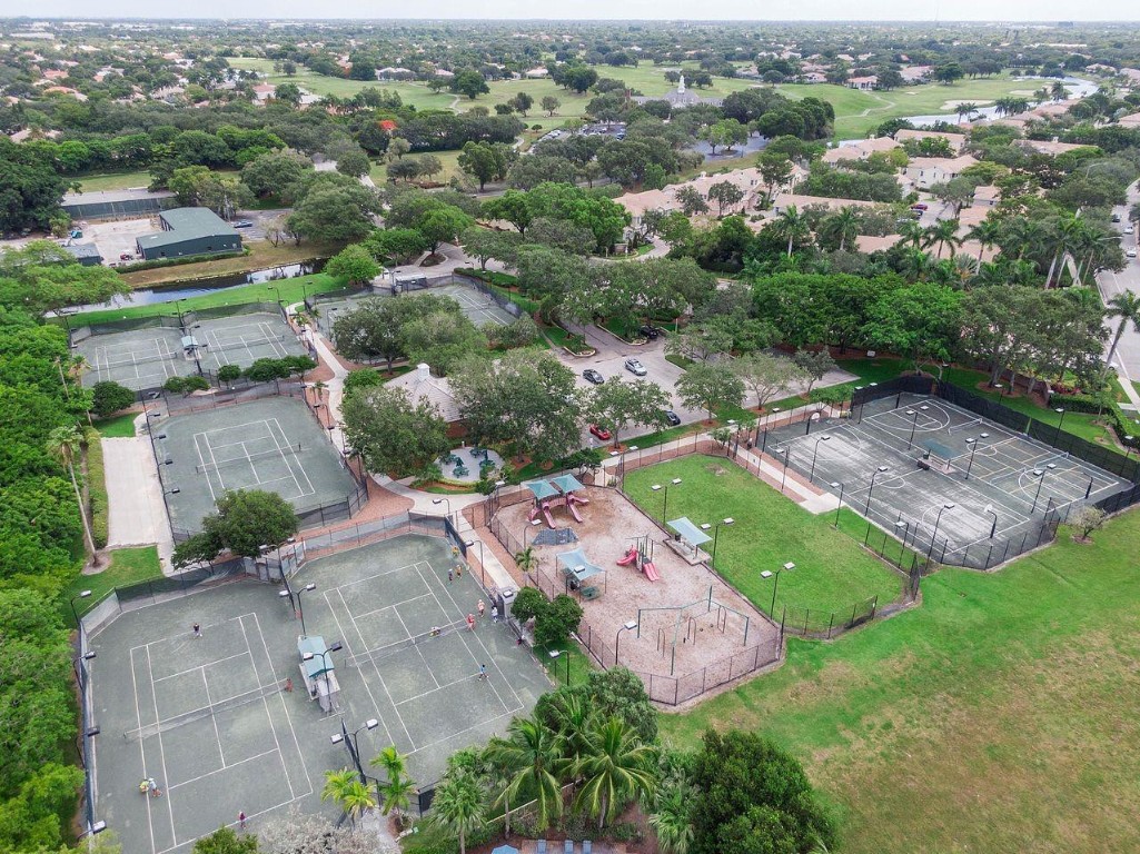 STEEPLECHASE EAGLE TRACE - Residential