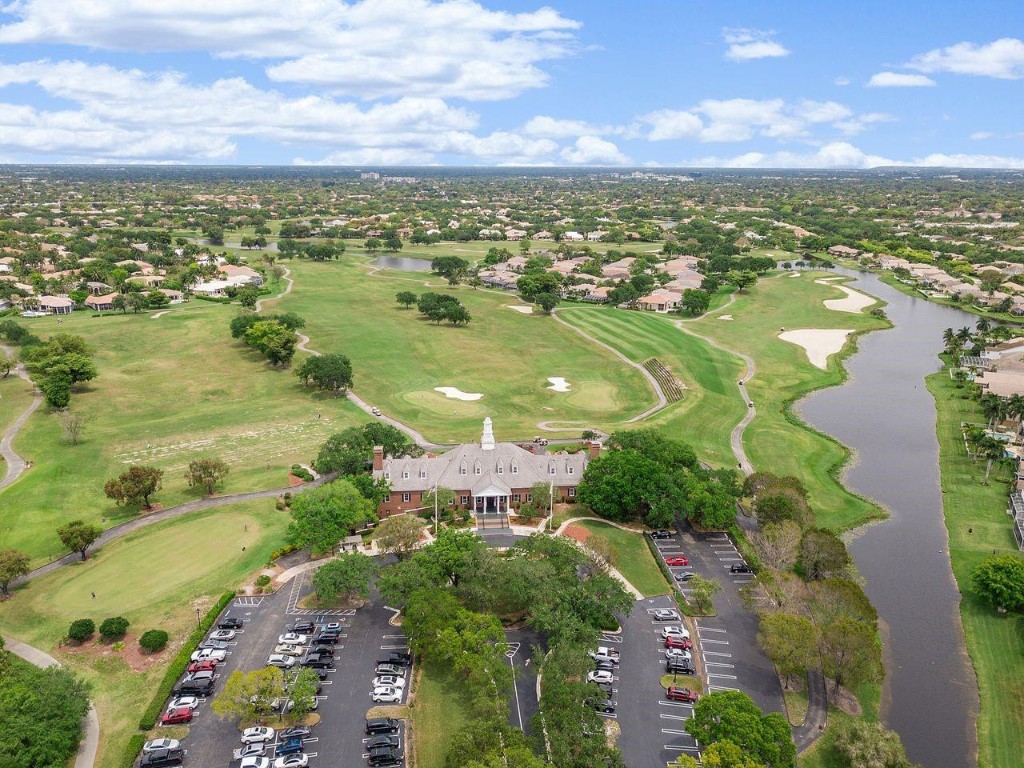 STEEPLECHASE EAGLE TRACE - Residential