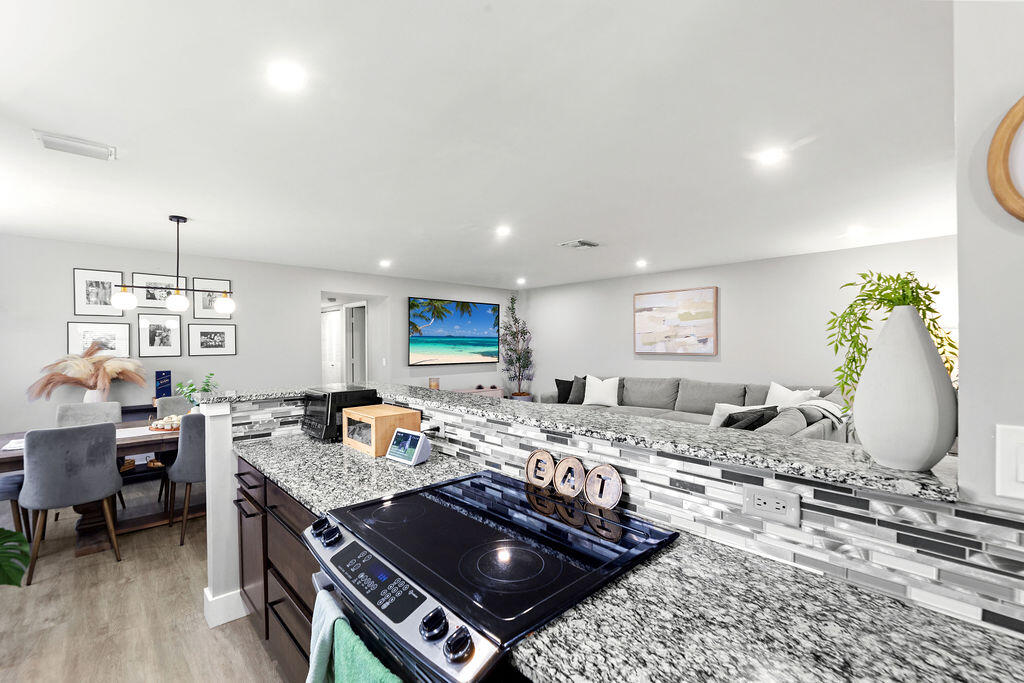 SAVANNAH'S CONDOMINIUM SECTION 1 PHASE 1-H - Residential