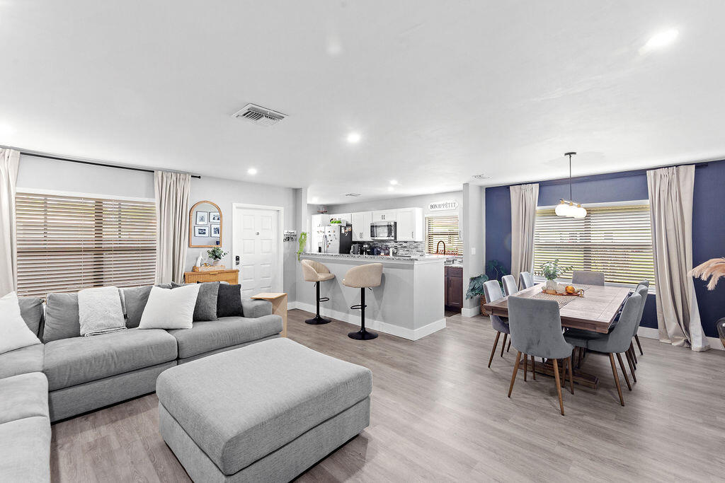 1740 W Sanderling Lane 1