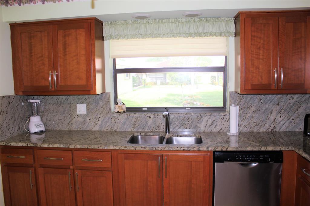 BENT TREE VILLAS WEST CONDO - Residential