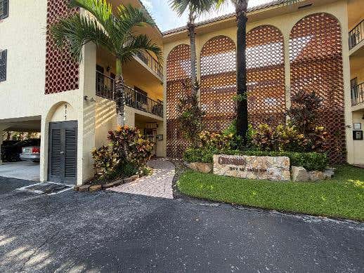 Photo of 917 NE 16th Avenue #1, Fort Lauderdale, FL 33304 (MLS # B26060567)