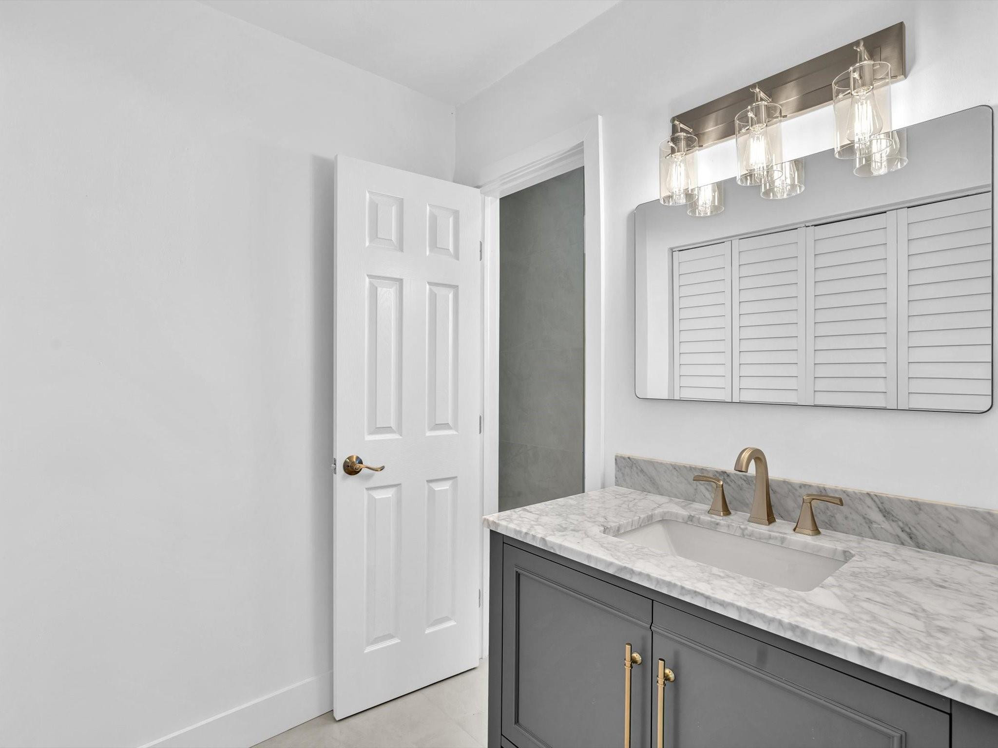 Lauderwood Amd 36-14 B - Residential