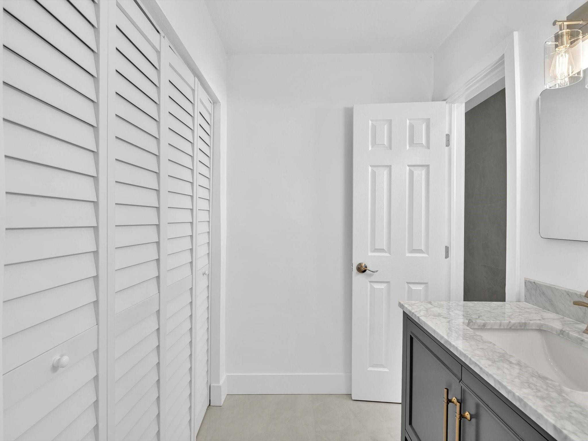 Lauderwood Amd 36-14 B - Residential