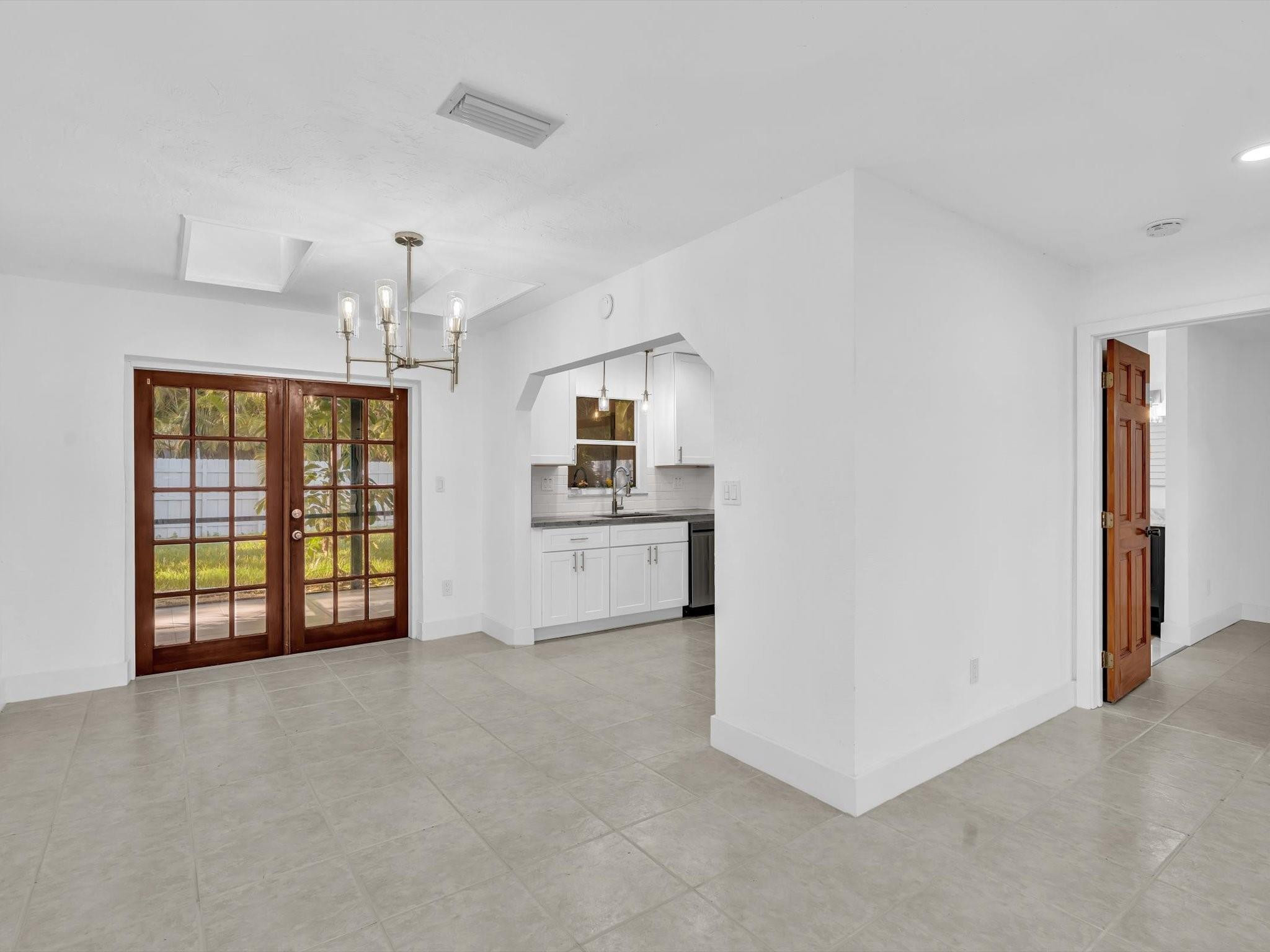 Lauderwood Amd 36-14 B - Residential