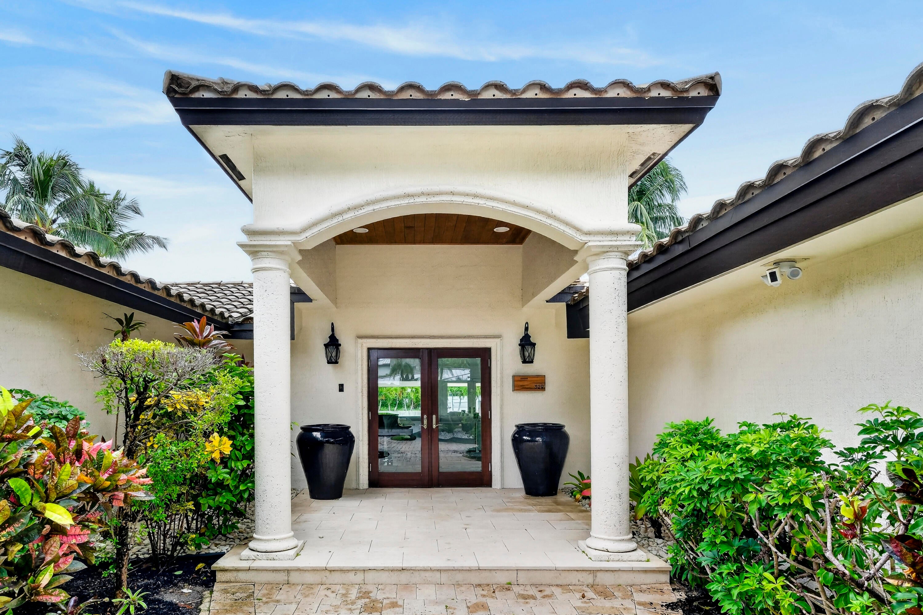 329 ISLE OF CAPRI Drive