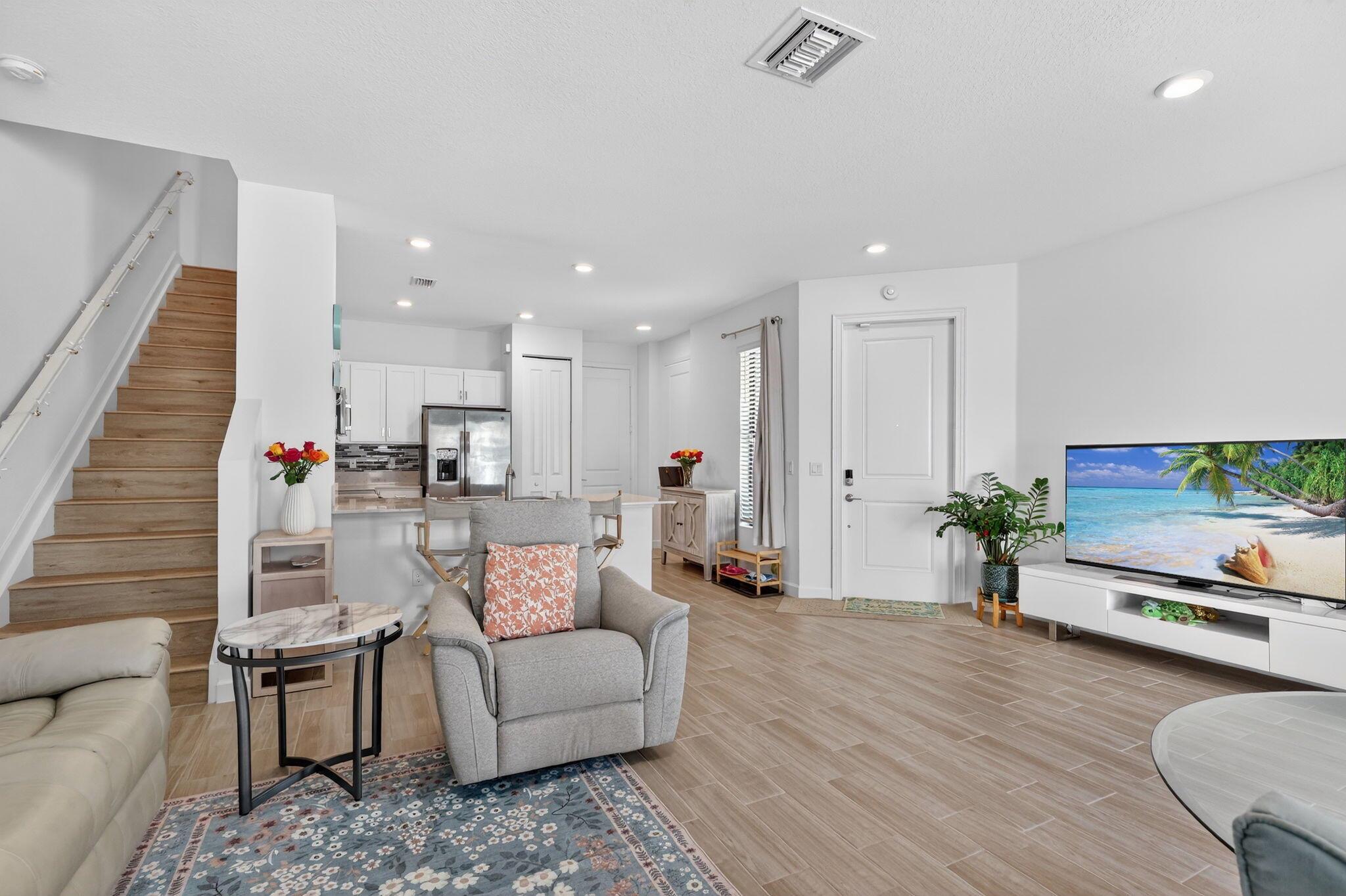 MEDITERRANEA - Residential