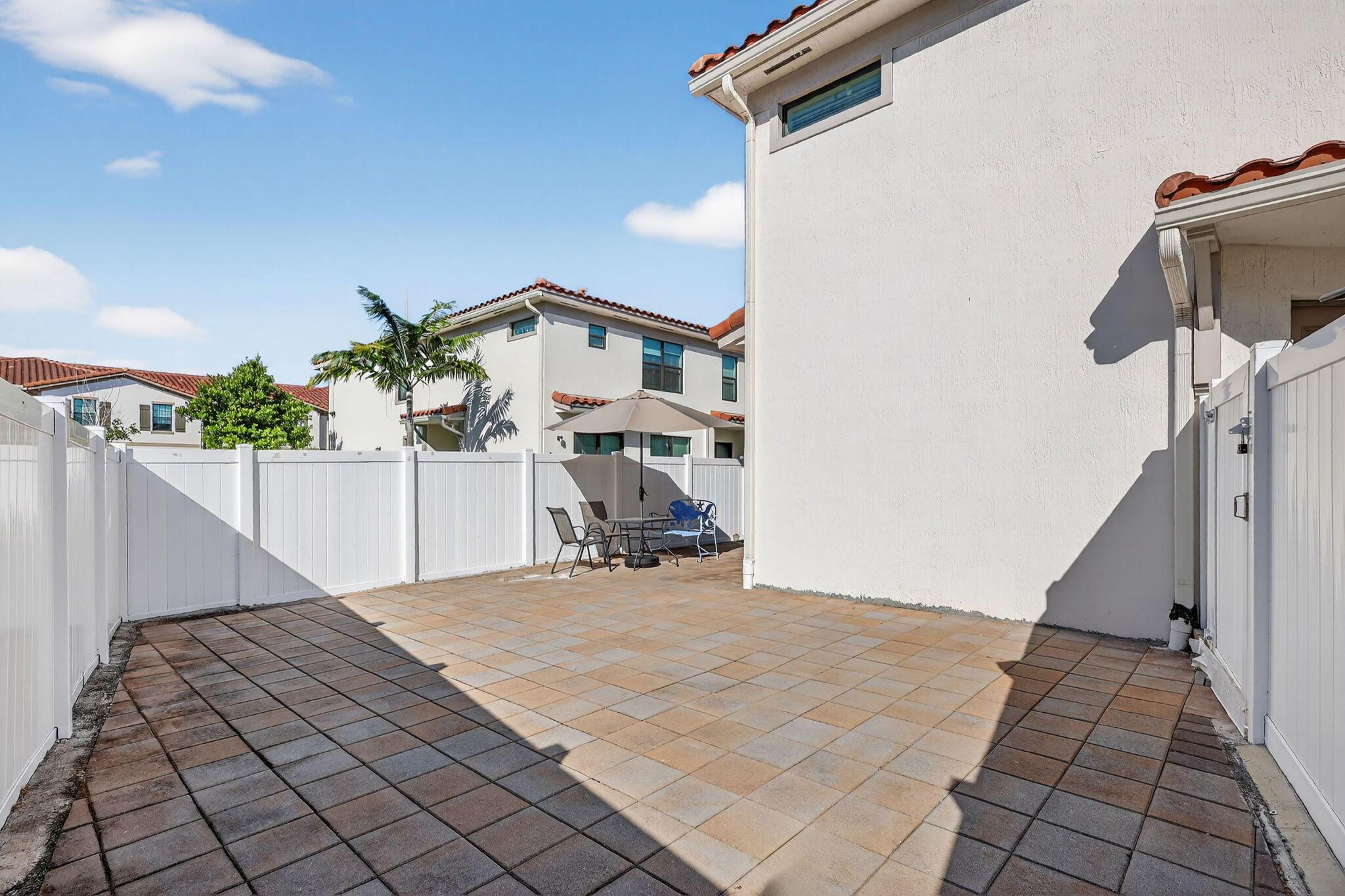 MEDITERRANEA - Residential