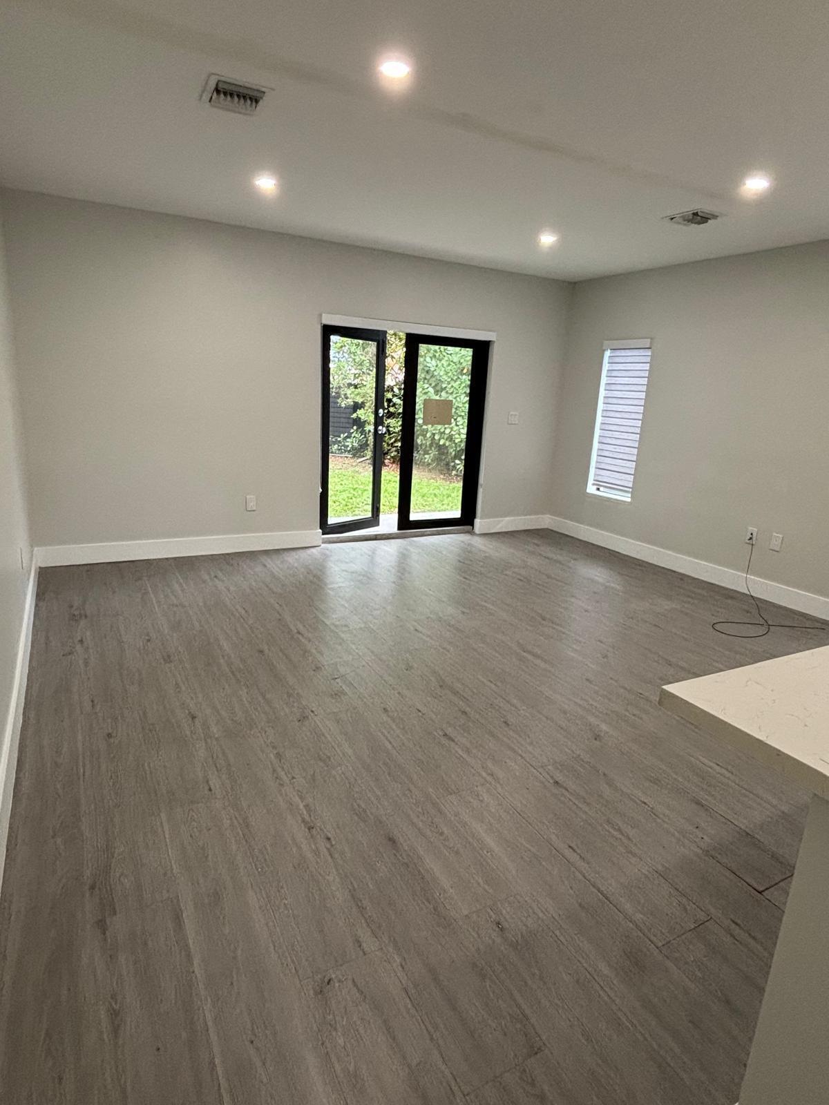 SEMINOLE CITY SEC 1 - Residential Lease