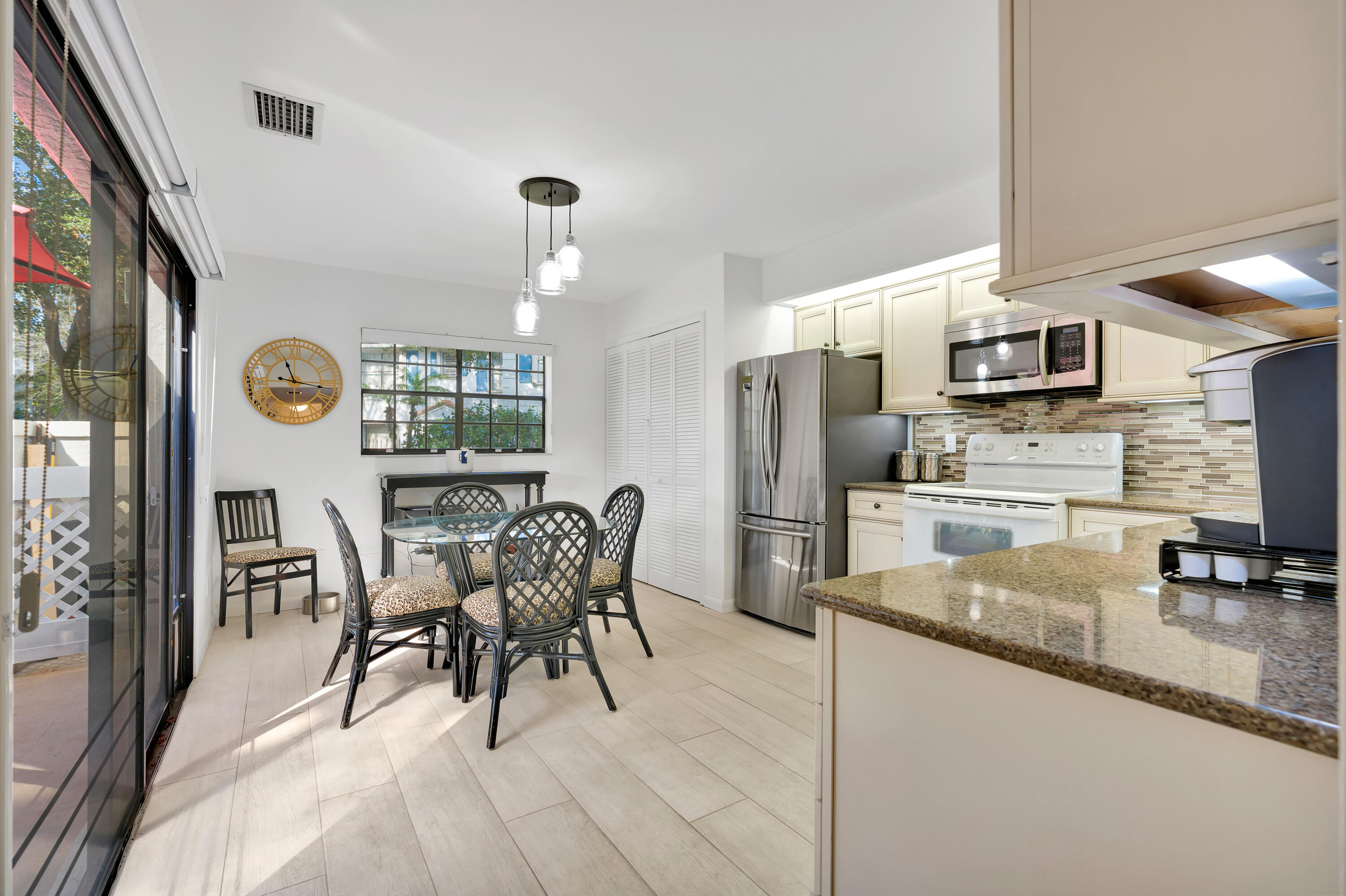 PRESTWICK CHASE - Residential