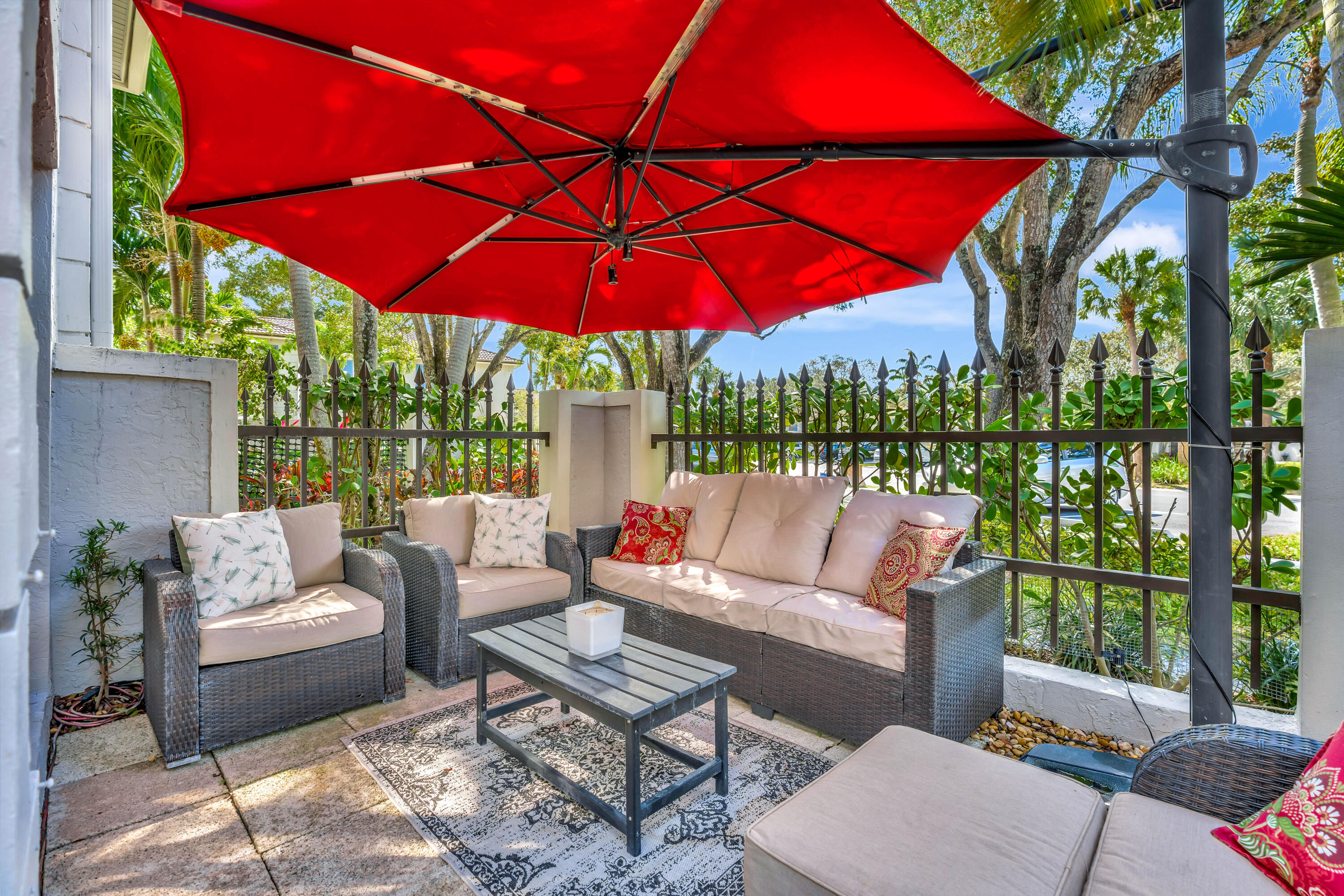 PRESTWICK CHASE - Residential