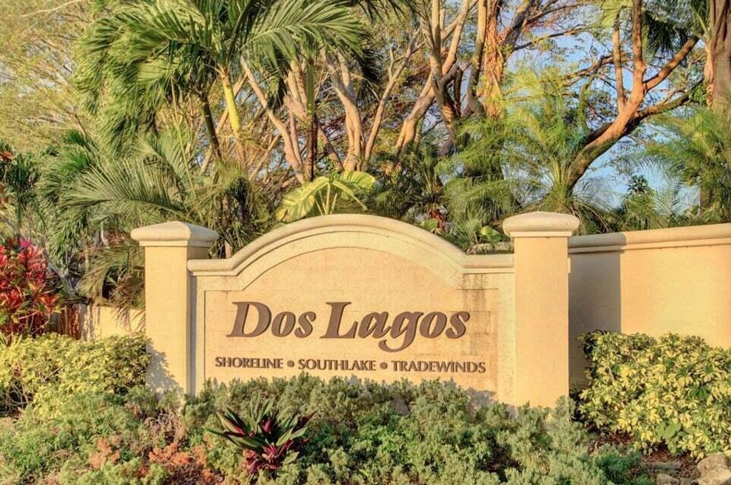Photo of 21 Via De Casas Sur #203, Boynton Beach, FL 33426 (MLS # R11048222)