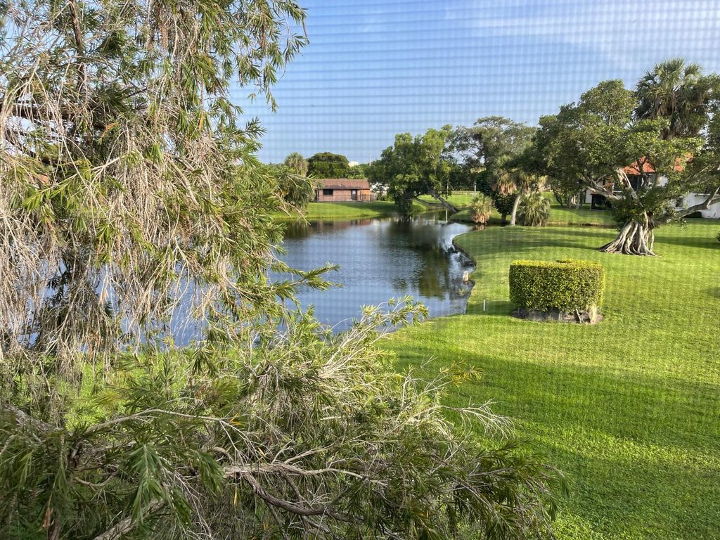 Photo of 21 Via De Casas Sur #203, Boynton Beach, FL 33426 (MLS # R11048222)